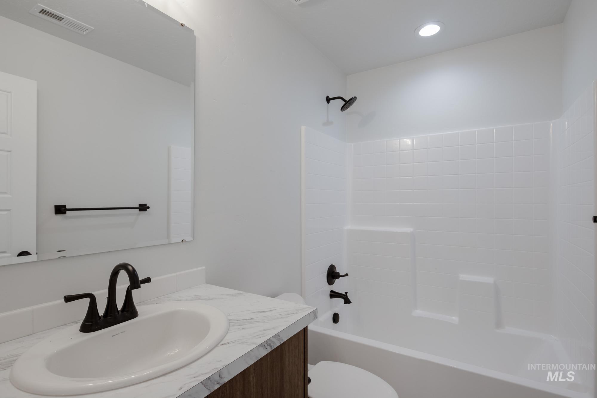 6208 W Karpathos St, Meridian, Idaho 83646, 3 Bedrooms, 2 Bathrooms, Residential For Sale, Price $441,990,MLS 98960881