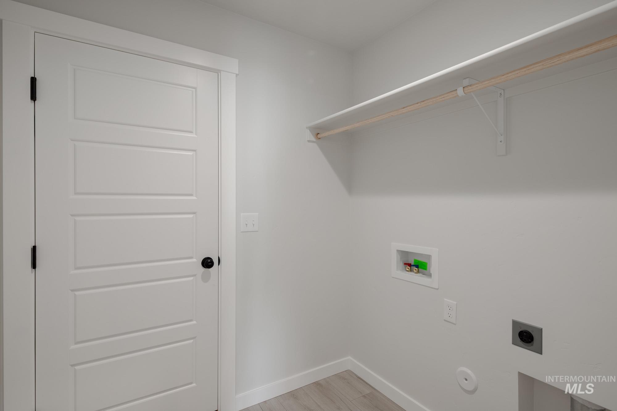 6208 W Karpathos St, Meridian, Idaho 83646, 3 Bedrooms, 2 Bathrooms, Residential For Sale, Price $441,990,MLS 98960881