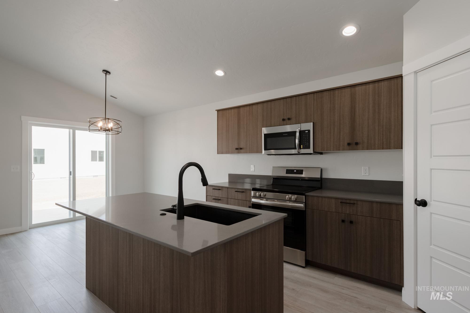 6208 W Karpathos St, Meridian, Idaho 83646, 3 Bedrooms, 2 Bathrooms, Residential For Sale, Price $441,990,MLS 98960881