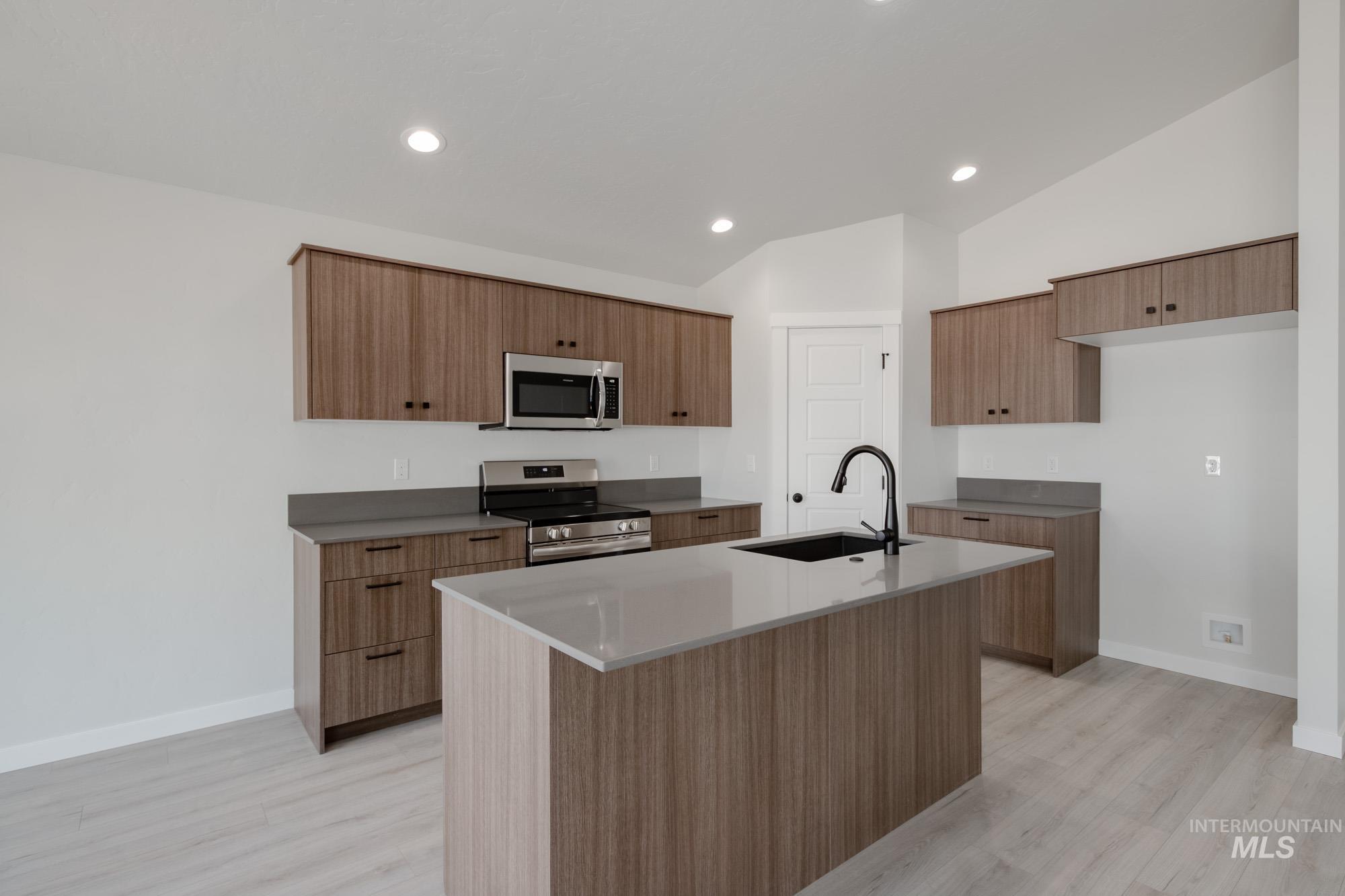 6208 W Karpathos St, Meridian, Idaho 83646, 3 Bedrooms, 2 Bathrooms, Residential For Sale, Price $441,990,MLS 98960881