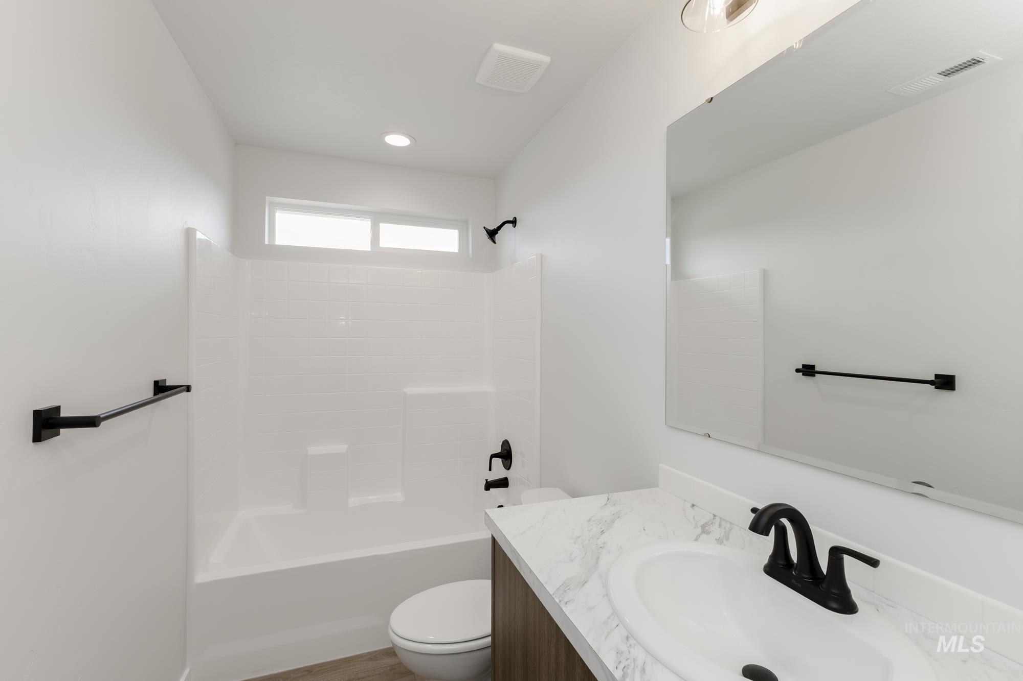 18119 N Lion Head Ave, Nampa, Idaho 83687, 4 Bedrooms, 2 Bathrooms, Residential For Sale, Price $414,990,MLS 98960888