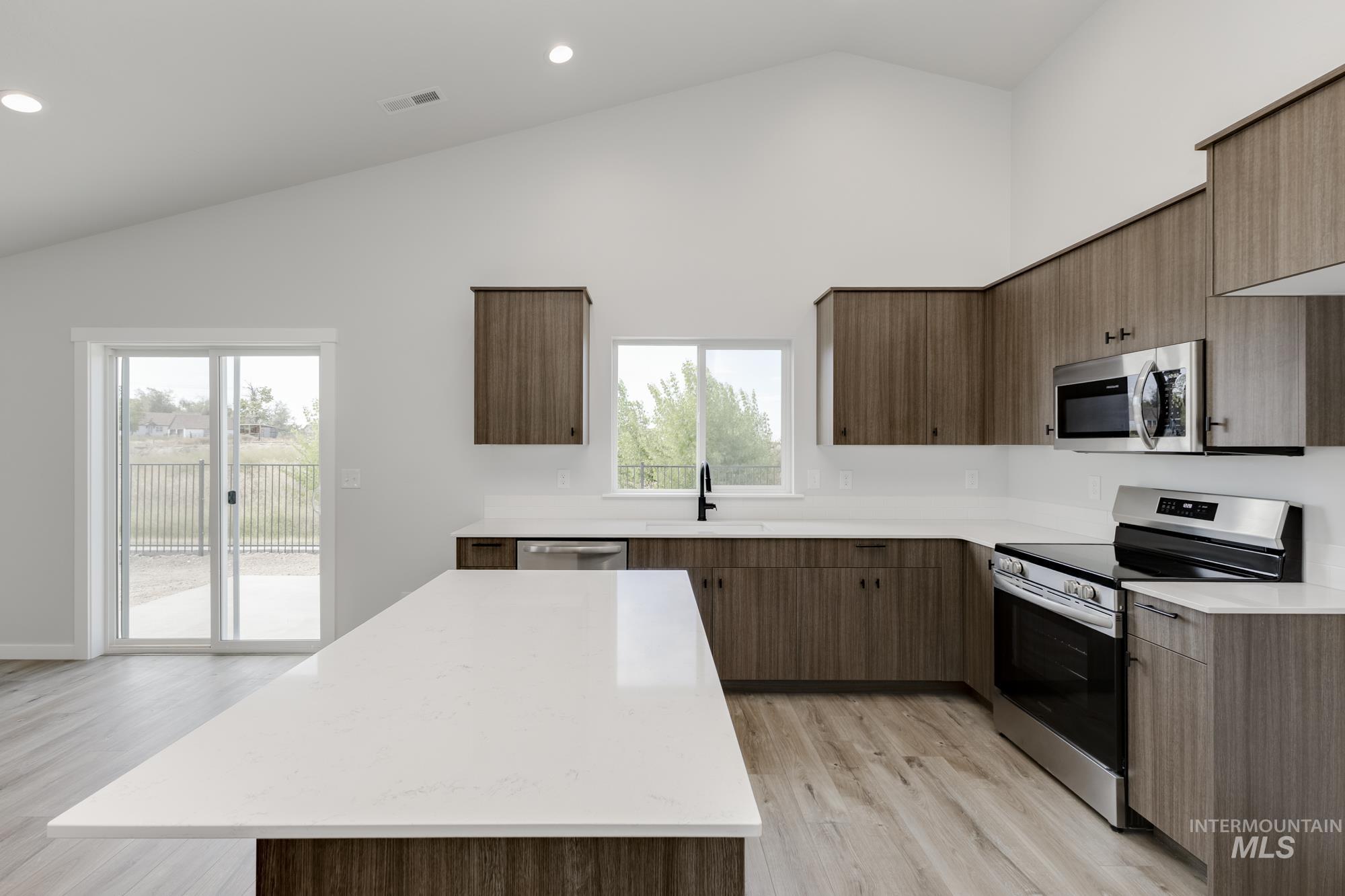 18119 N Lion Head Ave, Nampa, Idaho 83687, 4 Bedrooms, 2 Bathrooms, Residential For Sale, Price $414,990,MLS 98960888