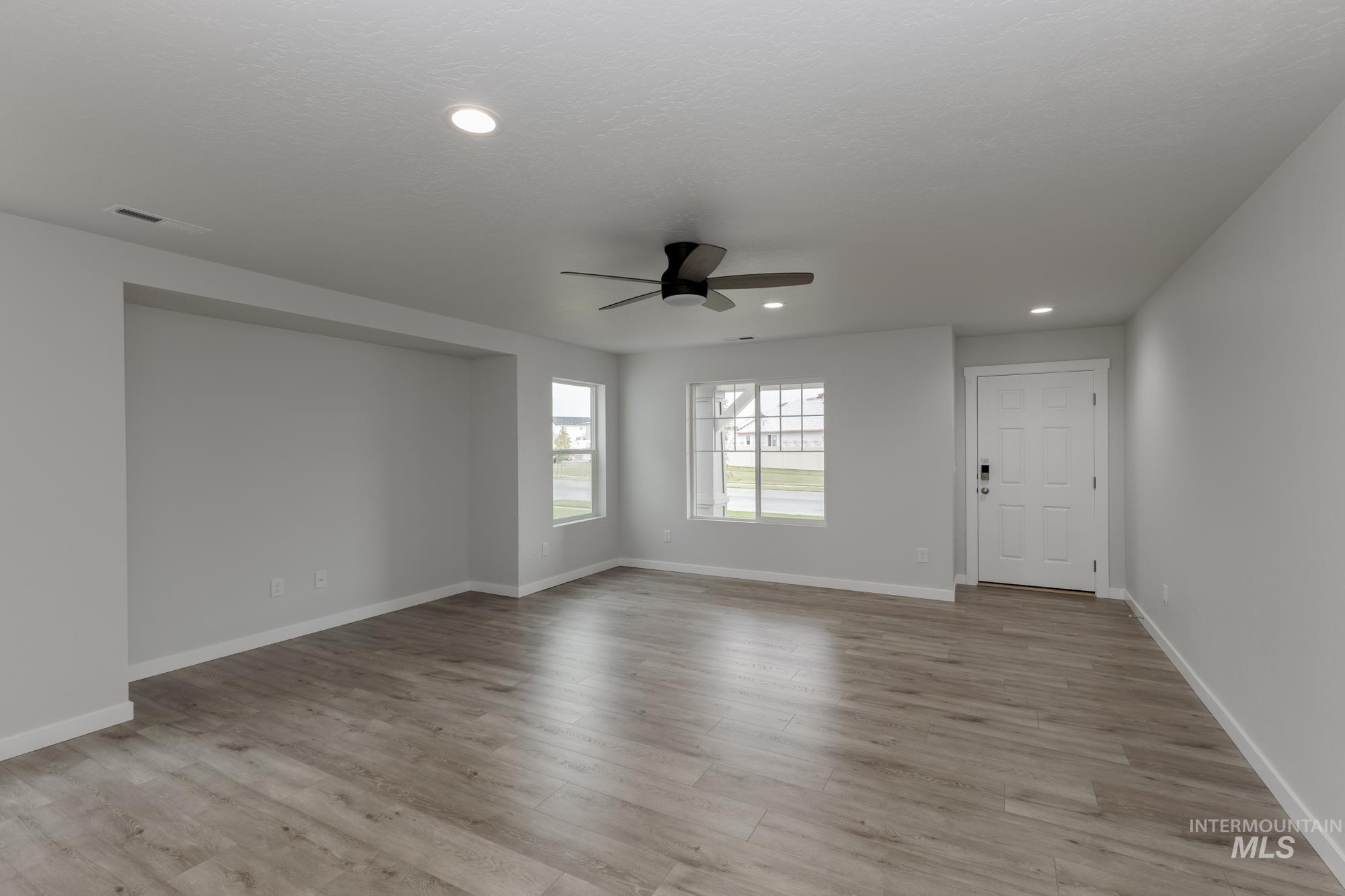 18147 N Lion Head Ave, Nampa, Idaho 83687, 5 Bedrooms, 2.5 Bathrooms, Residential For Sale, Price $499,990,MLS 98960889