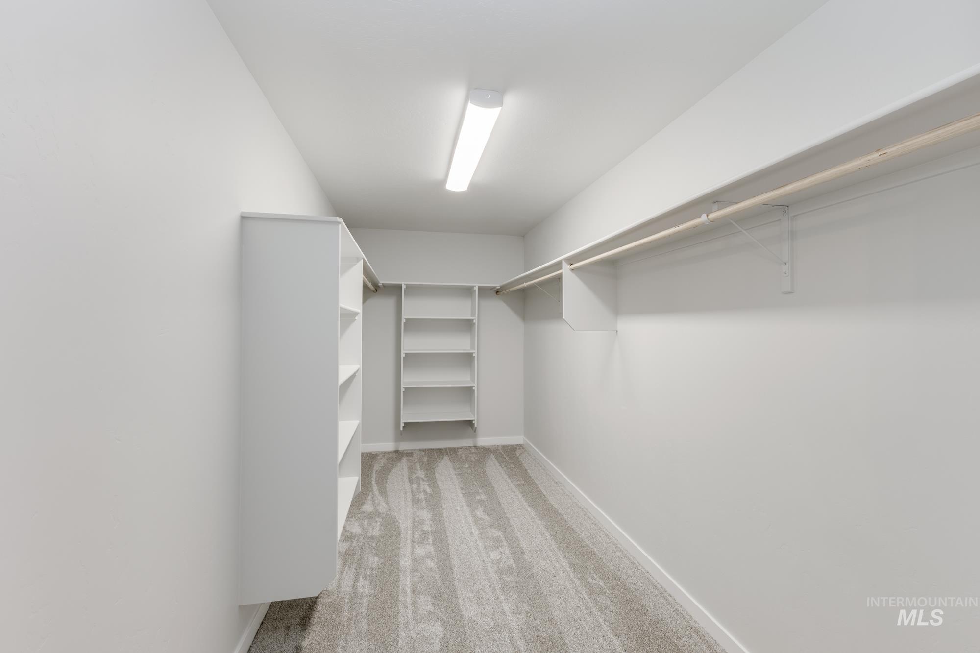 18147 N Lion Head Ave, Nampa, Idaho 83687, 5 Bedrooms, 2.5 Bathrooms, Residential For Sale, Price $499,990,MLS 98960889