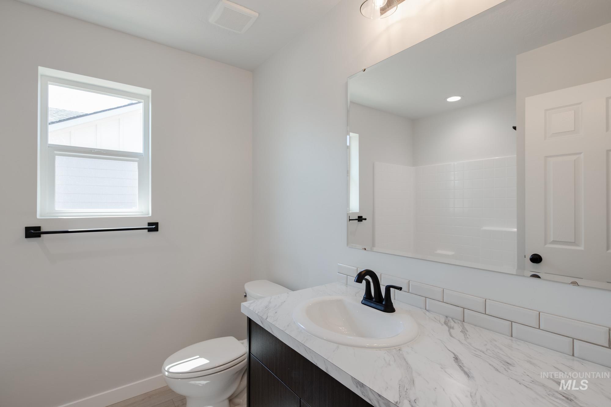 18231 N Lion Head Ave, Nampa, Idaho 83687, 4 Bedrooms, 2 Bathrooms, Residential For Sale, Price $429,990,MLS 98960890