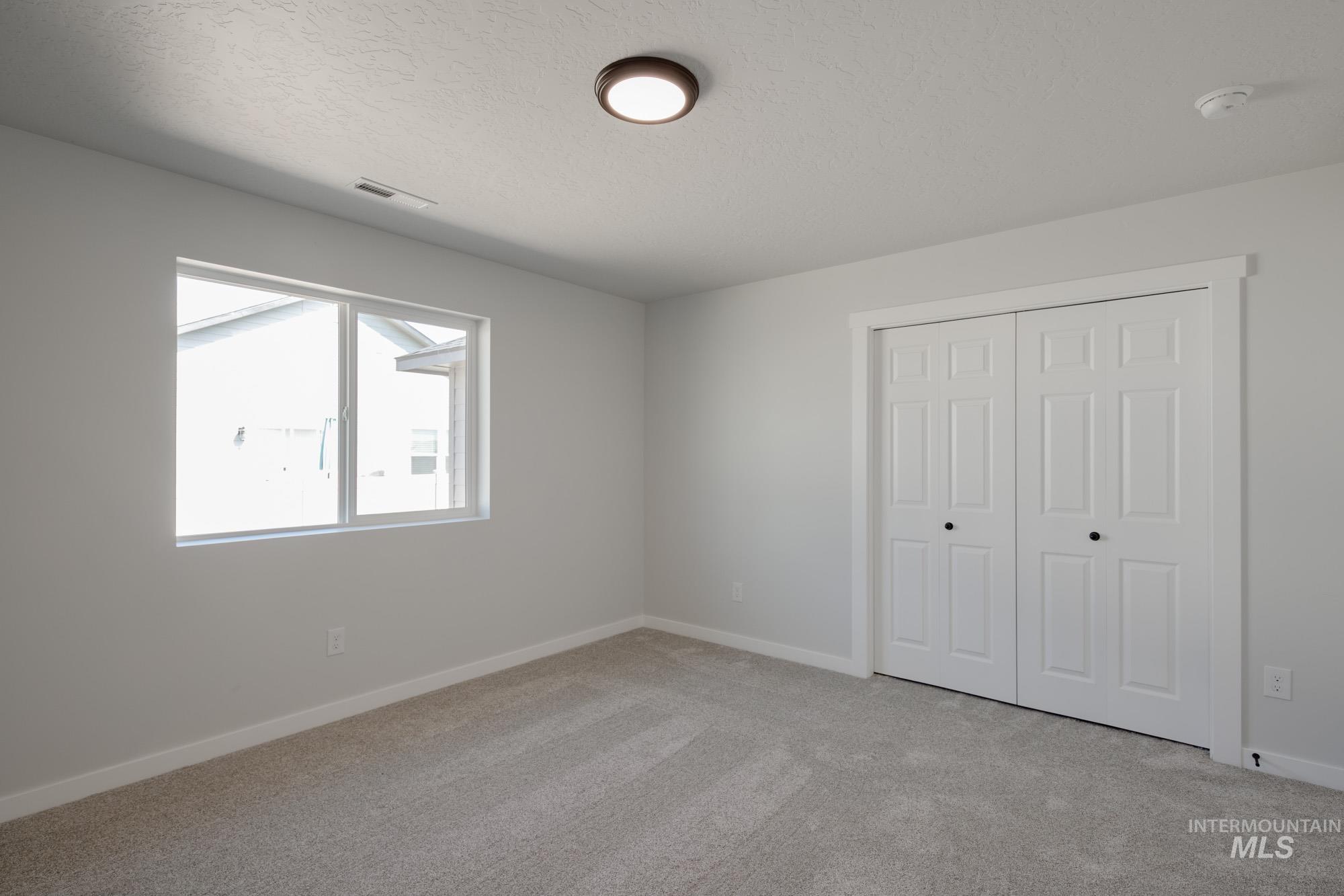 18231 N Lion Head Ave, Nampa, Idaho 83687, 4 Bedrooms, 2 Bathrooms, Residential For Sale, Price $429,990,MLS 98960890