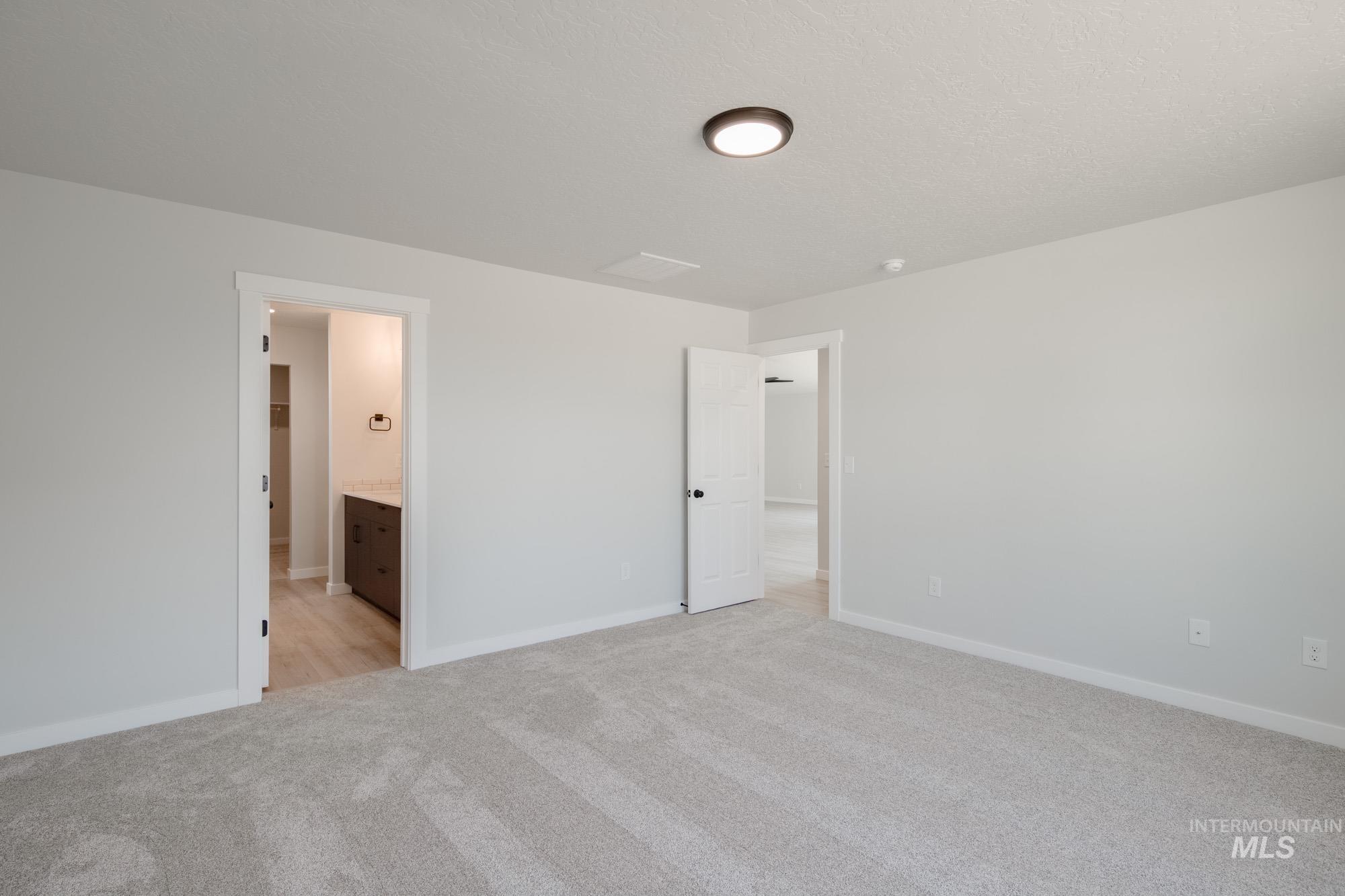 18231 N Lion Head Ave, Nampa, Idaho 83687, 4 Bedrooms, 2 Bathrooms, Residential For Sale, Price $429,990,MLS 98960890