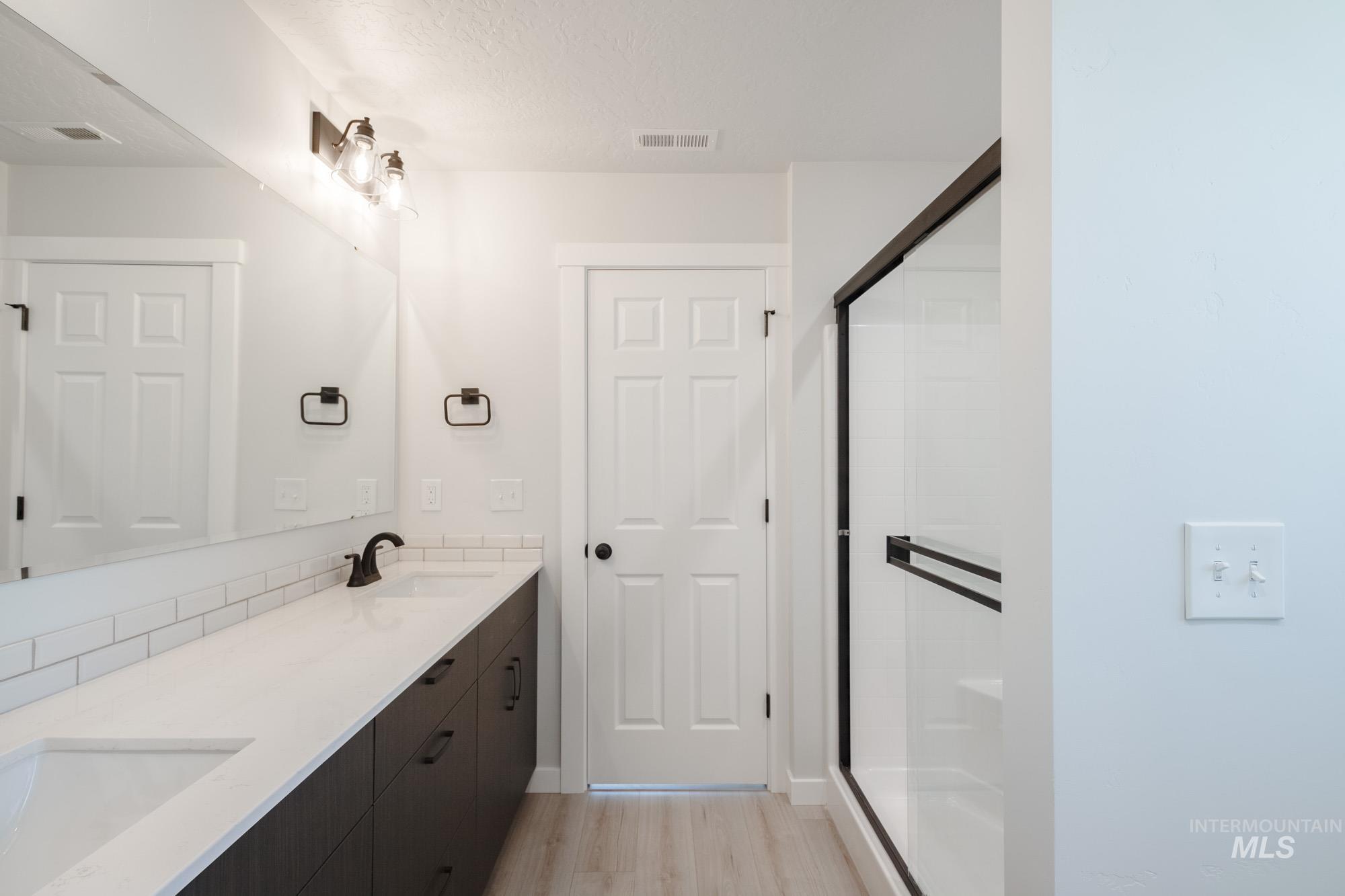 18231 N Lion Head Ave, Nampa, Idaho 83687, 4 Bedrooms, 2 Bathrooms, Residential For Sale, Price $429,990,MLS 98960890