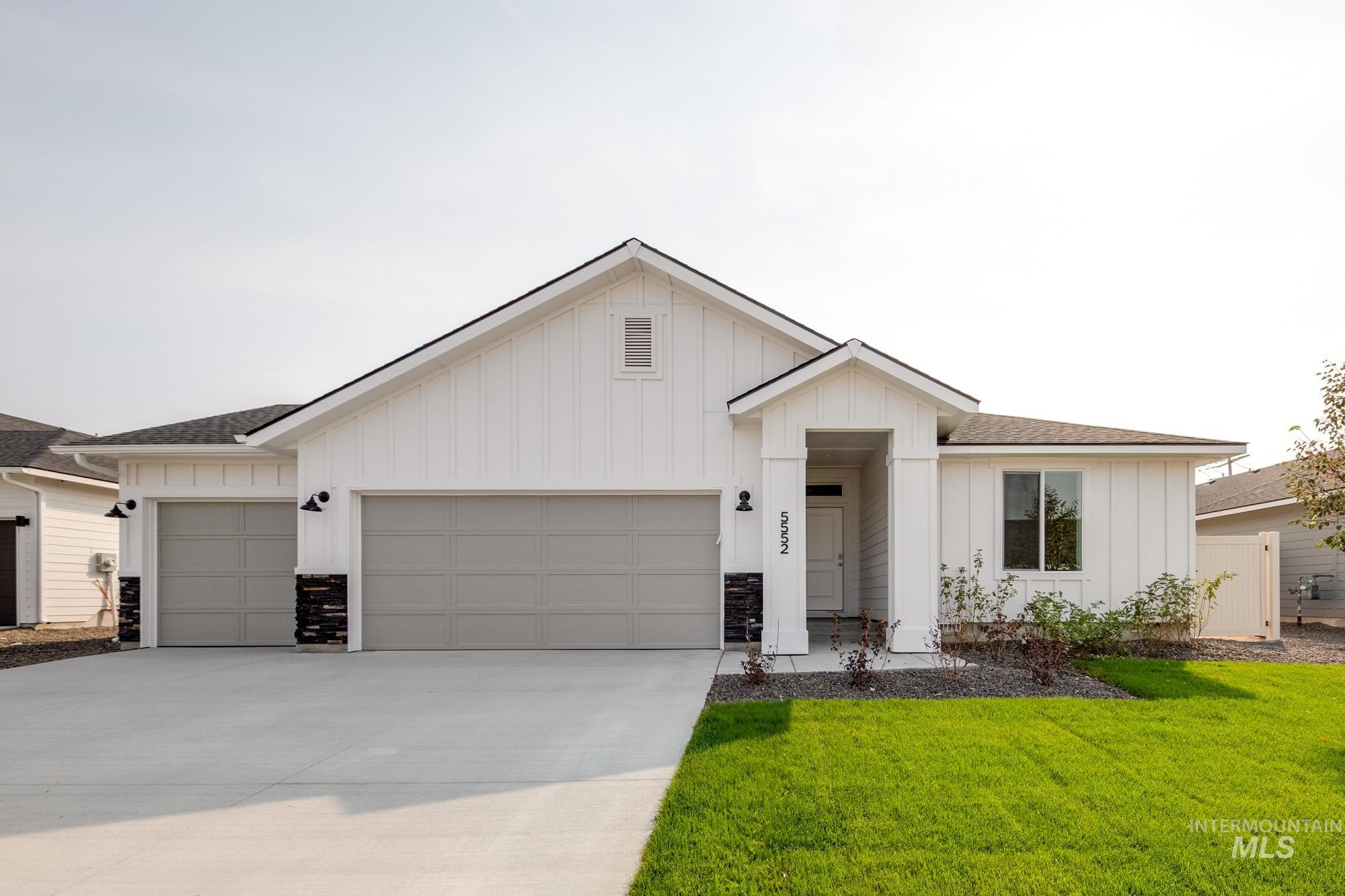 5552 S Donaway Ave, Meridian, Idaho 83642, 4 Bedrooms, 2 Bathrooms, Residential For Sale, Price $444,990,MLS 98960896