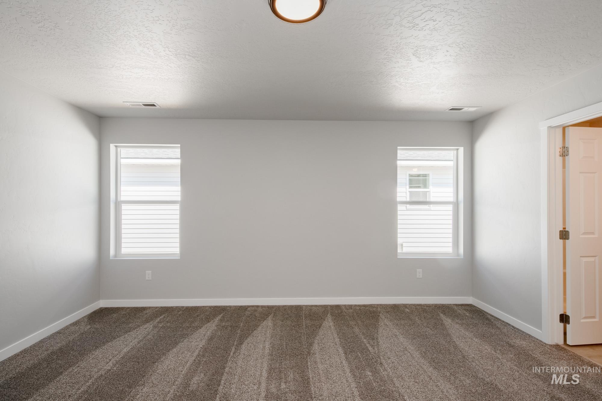 284 N Cranesbill Ave, Kuna, Idaho 83634, 4 Bedrooms, 2 Bathrooms, Residential For Sale, Price $419,990,MLS 98960899