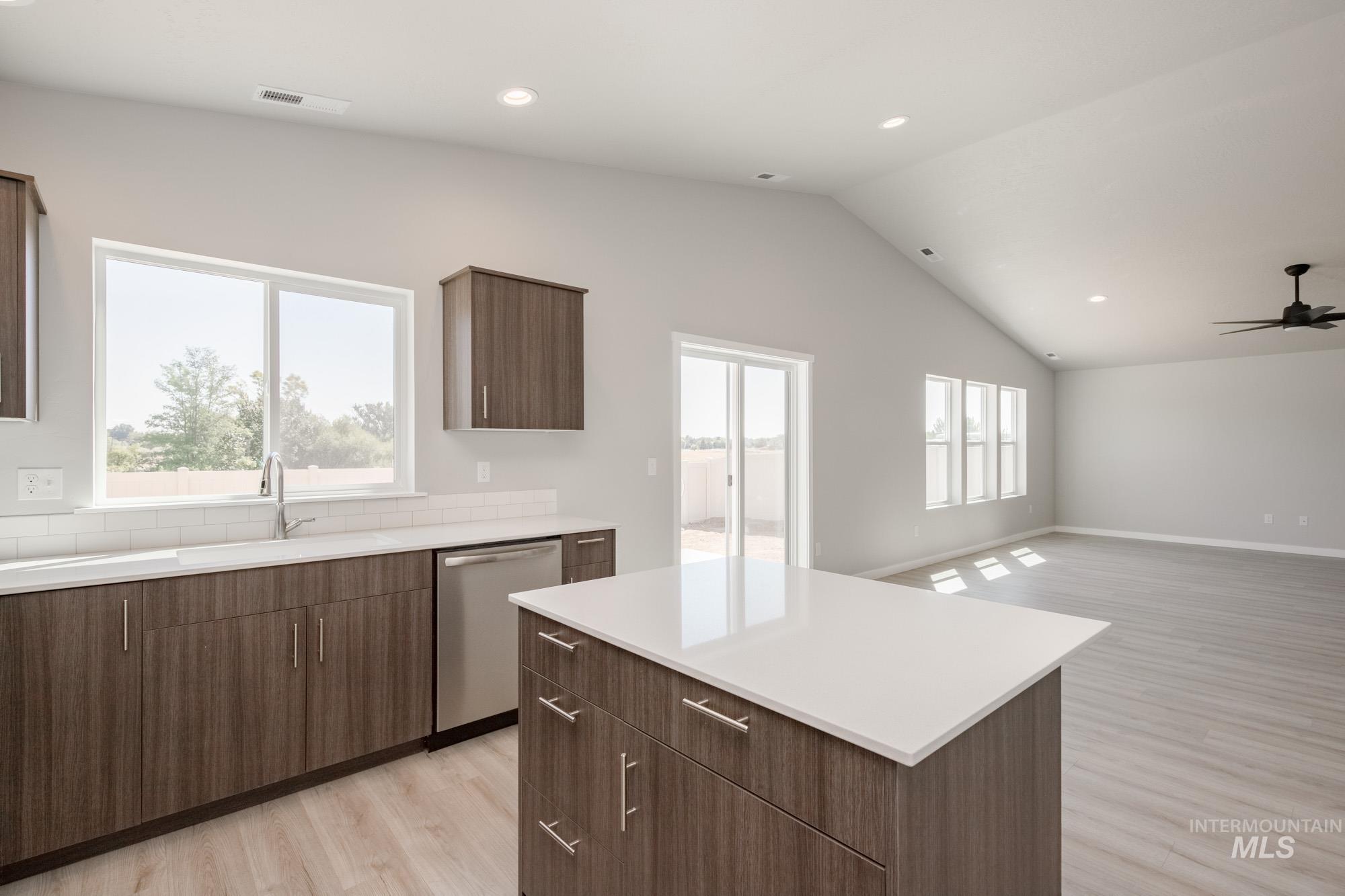 284 N Cranesbill Ave, Kuna, Idaho 83634, 4 Bedrooms, 2 Bathrooms, Residential For Sale, Price $419,990,MLS 98960899