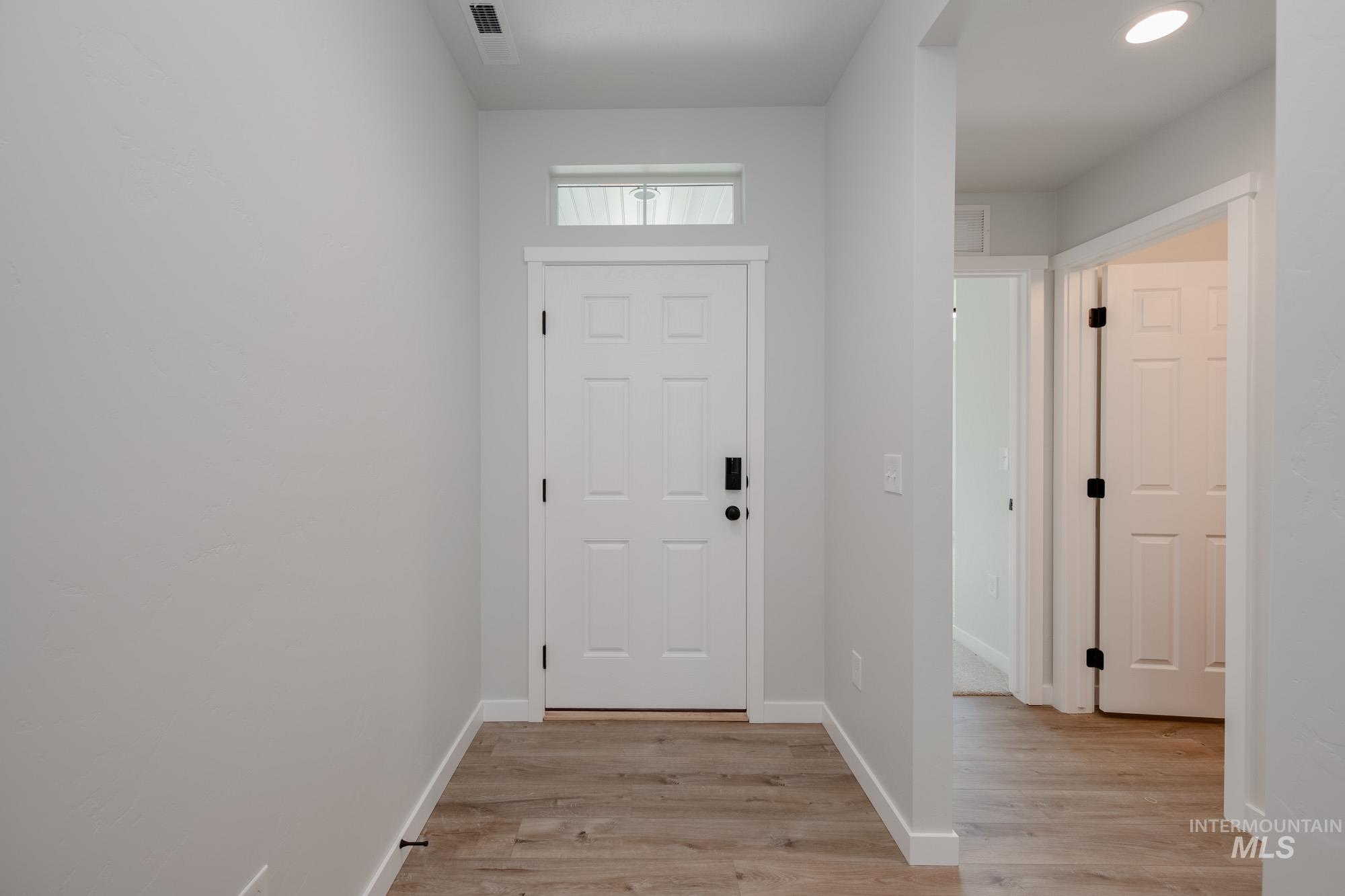 247 N Cranesbill Ave, Kuna, Idaho 83634, 4 Bedrooms, 2 Bathrooms, Residential For Sale, Price $424,990,MLS 98960901