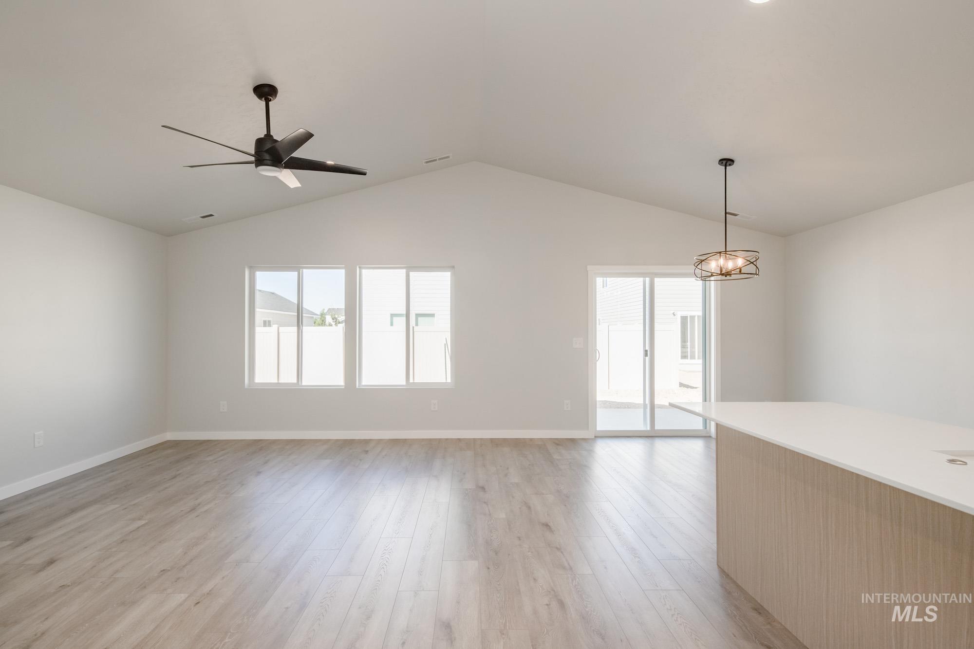 229 N Cranesbill Ave, Kuna, Idaho 83634, 3 Bedrooms, 2 Bathrooms, Residential For Sale, Price $399,990,MLS 98960902