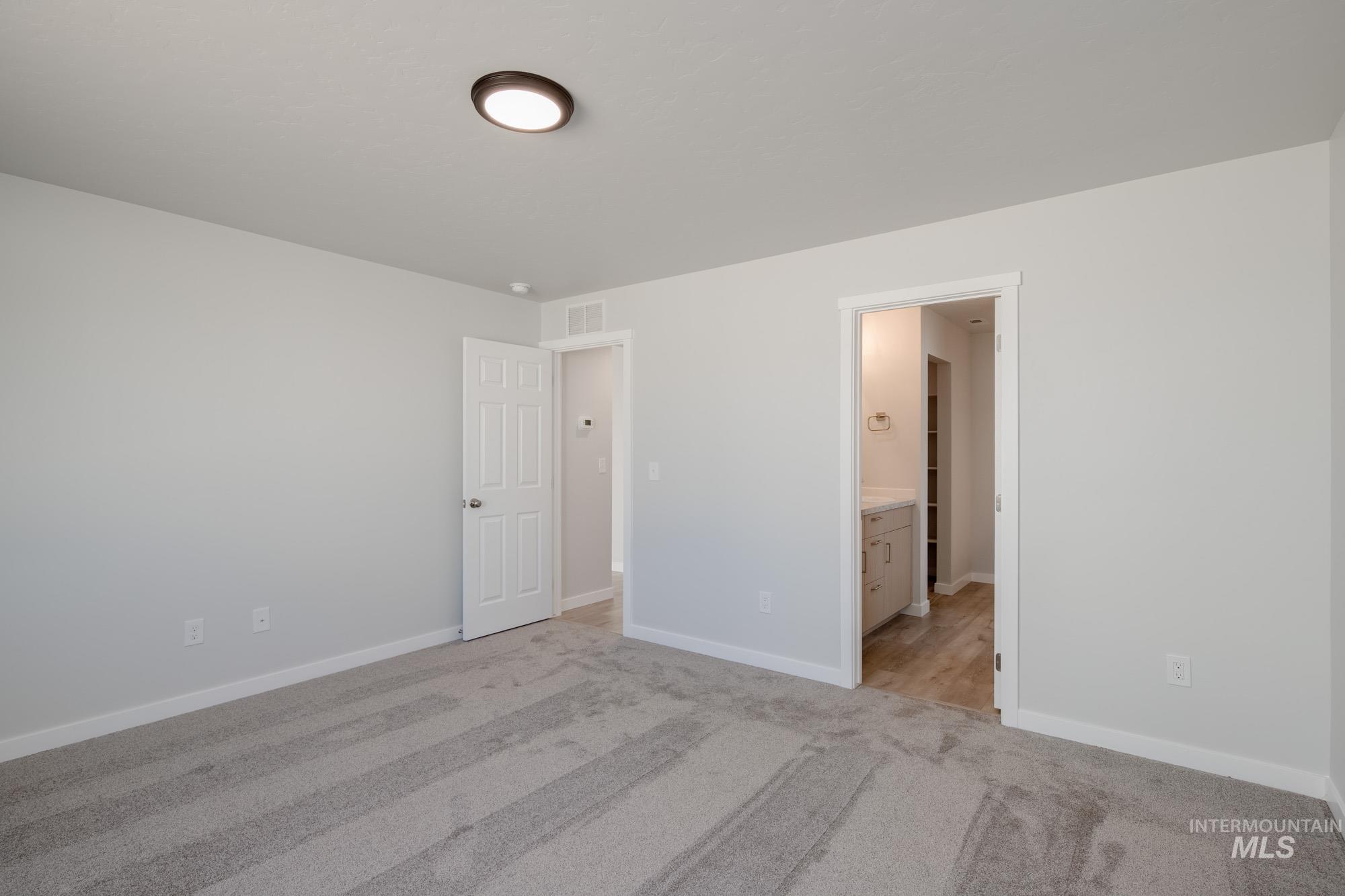 229 N Cranesbill Ave, Kuna, Idaho 83634, 3 Bedrooms, 2 Bathrooms, Residential For Sale, Price $399,990,MLS 98960902