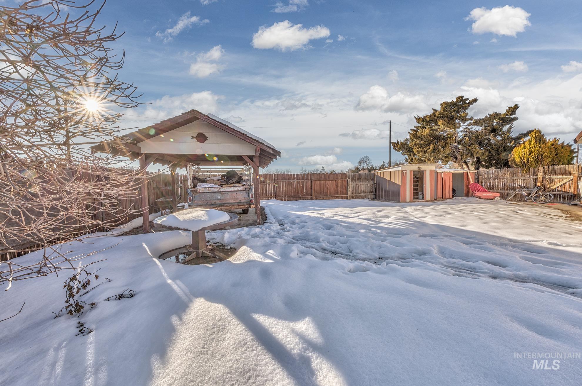 1192 SW 12th Ave, Ontario, Oregon 97914, 5 Bedrooms, 3 Bathrooms, Residential For Sale, Price $400,000,MLS 98960915