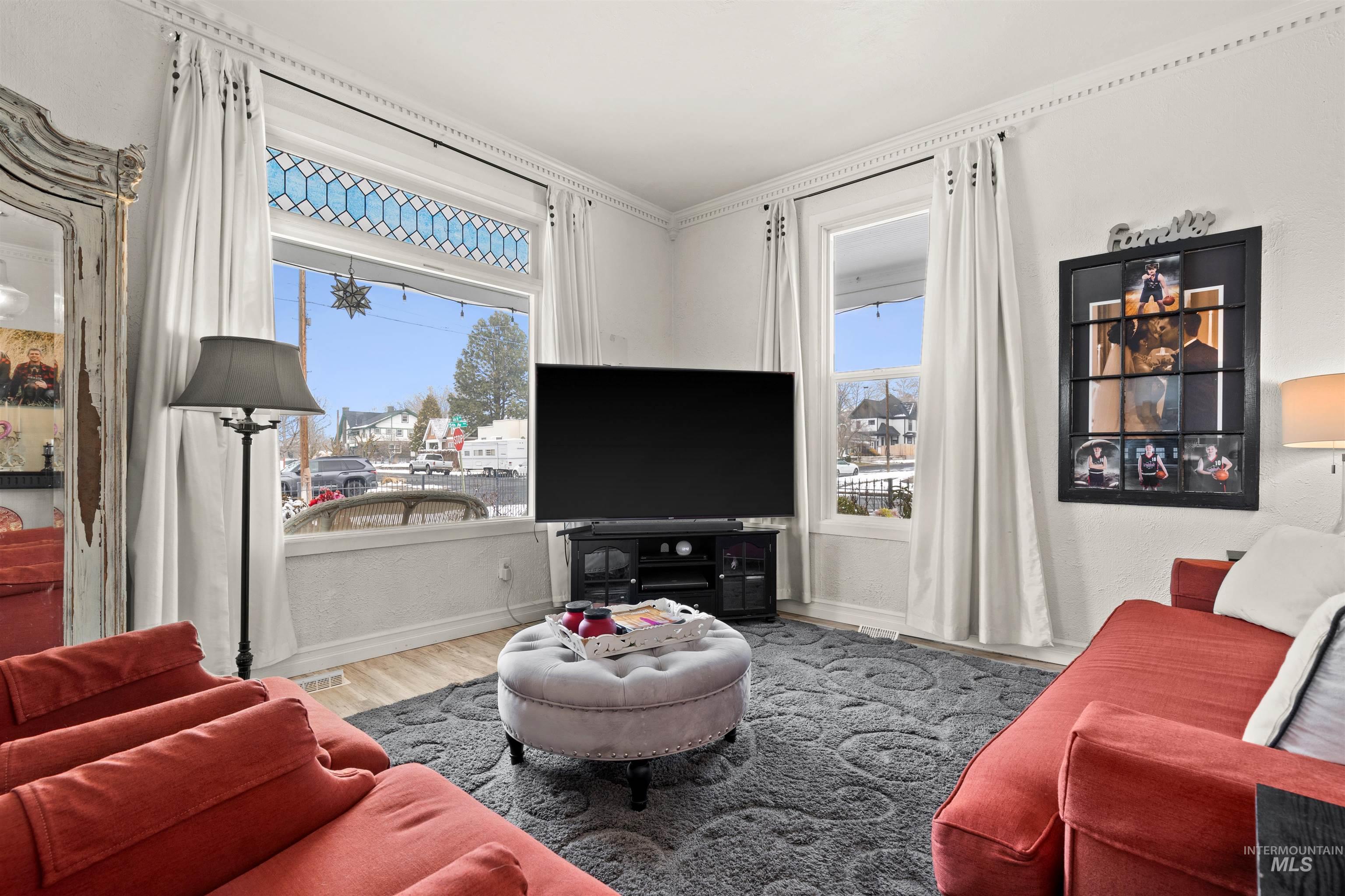 326 5th Avenue, Lewiston, Idaho 83501, 4 Bedrooms, 2.5 Bathrooms, Residential For Sale, Price $484,000,MLS 98960926