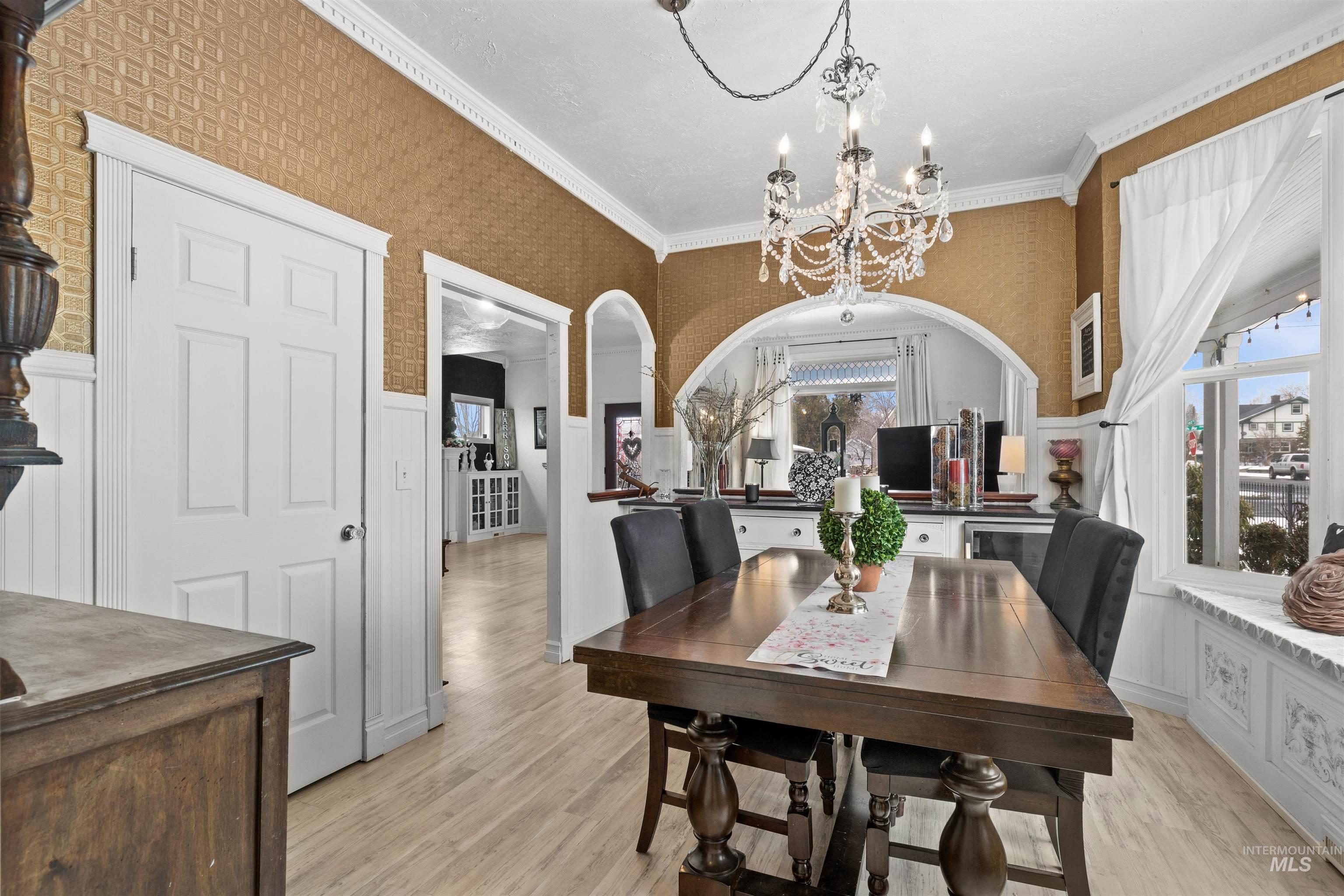 326 5th Avenue, Lewiston, Idaho 83501, 4 Bedrooms, 2.5 Bathrooms, Residential For Sale, Price $484,000,MLS 98960926