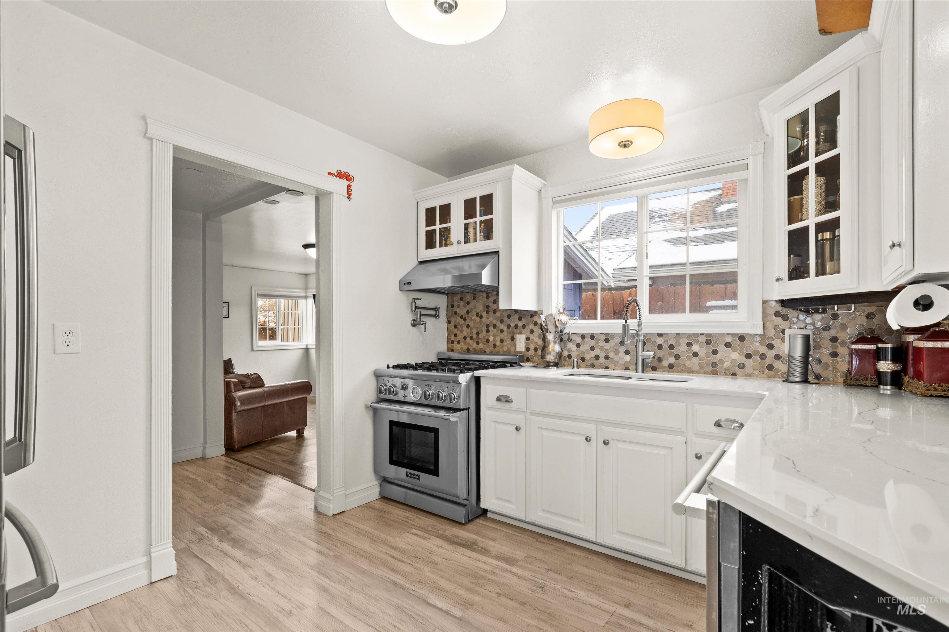 326 5th Avenue, Lewiston, Idaho 83501, 4 Bedrooms, 2.5 Bathrooms, Residential For Sale, Price $484,000,MLS 98960926