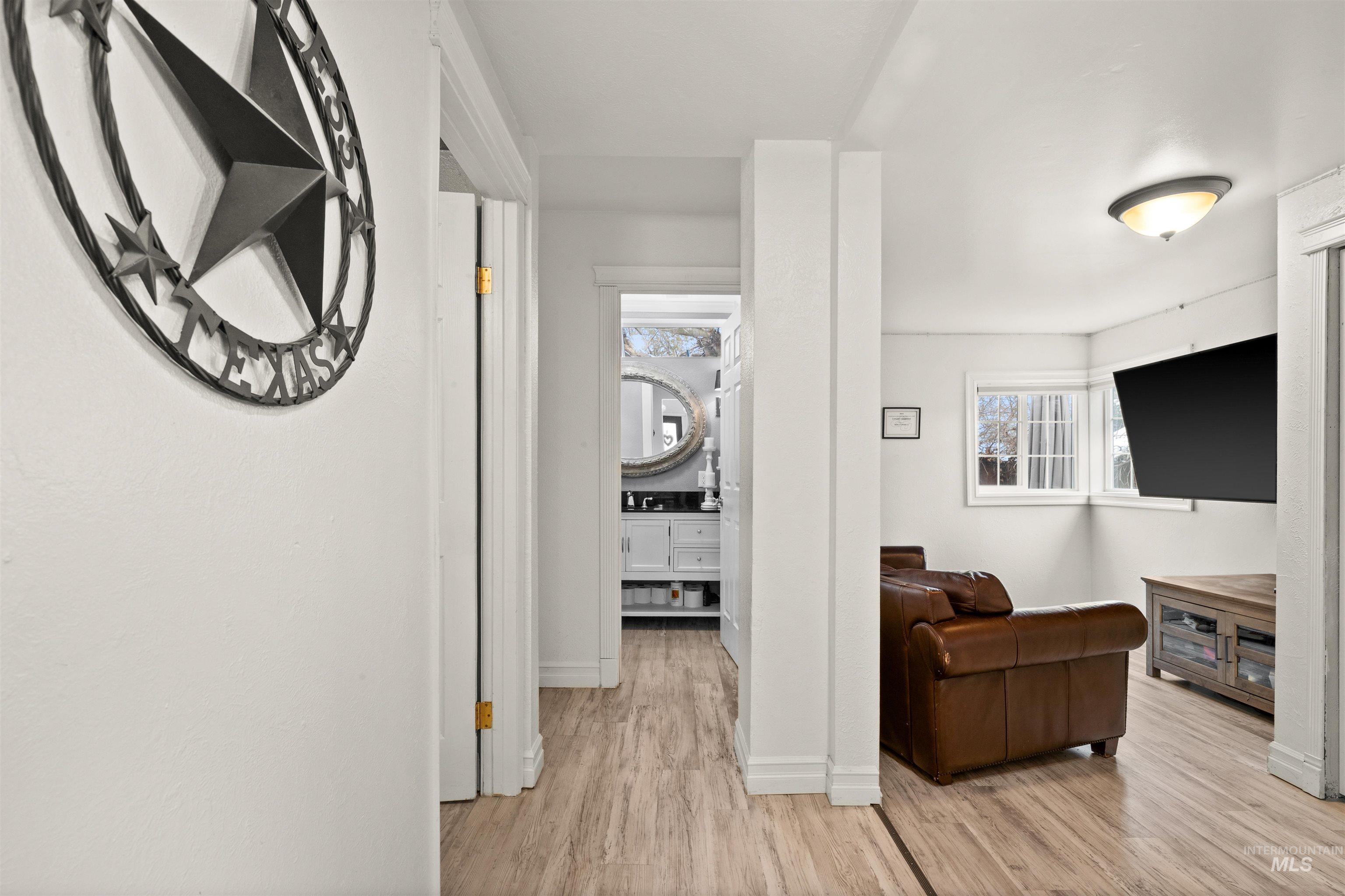 326 5th Avenue, Lewiston, Idaho 83501, 4 Bedrooms, 2.5 Bathrooms, Residential For Sale, Price $484,000,MLS 98960926