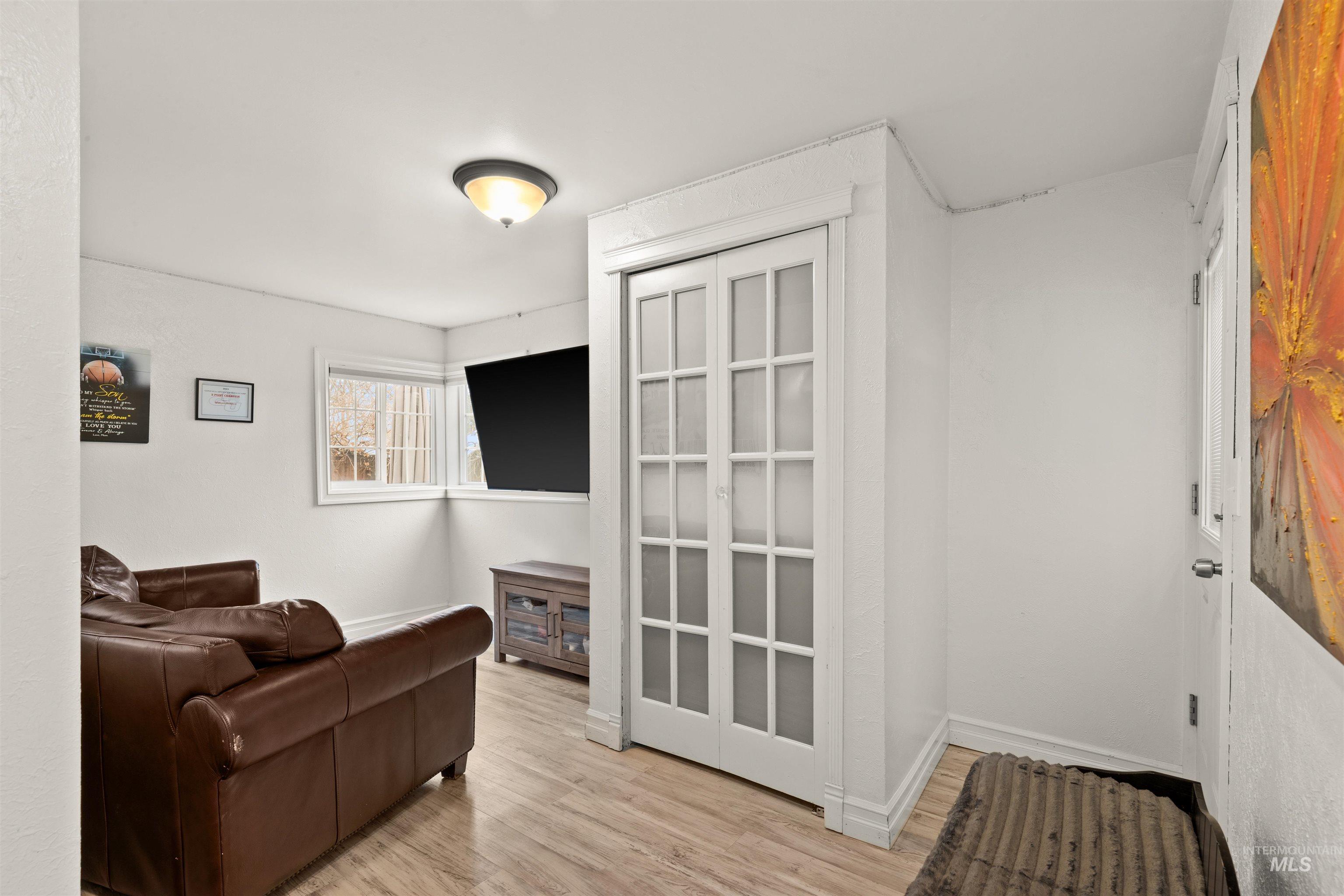 326 5th Avenue, Lewiston, Idaho 83501, 4 Bedrooms, 2.5 Bathrooms, Residential For Sale, Price $484,000,MLS 98960926