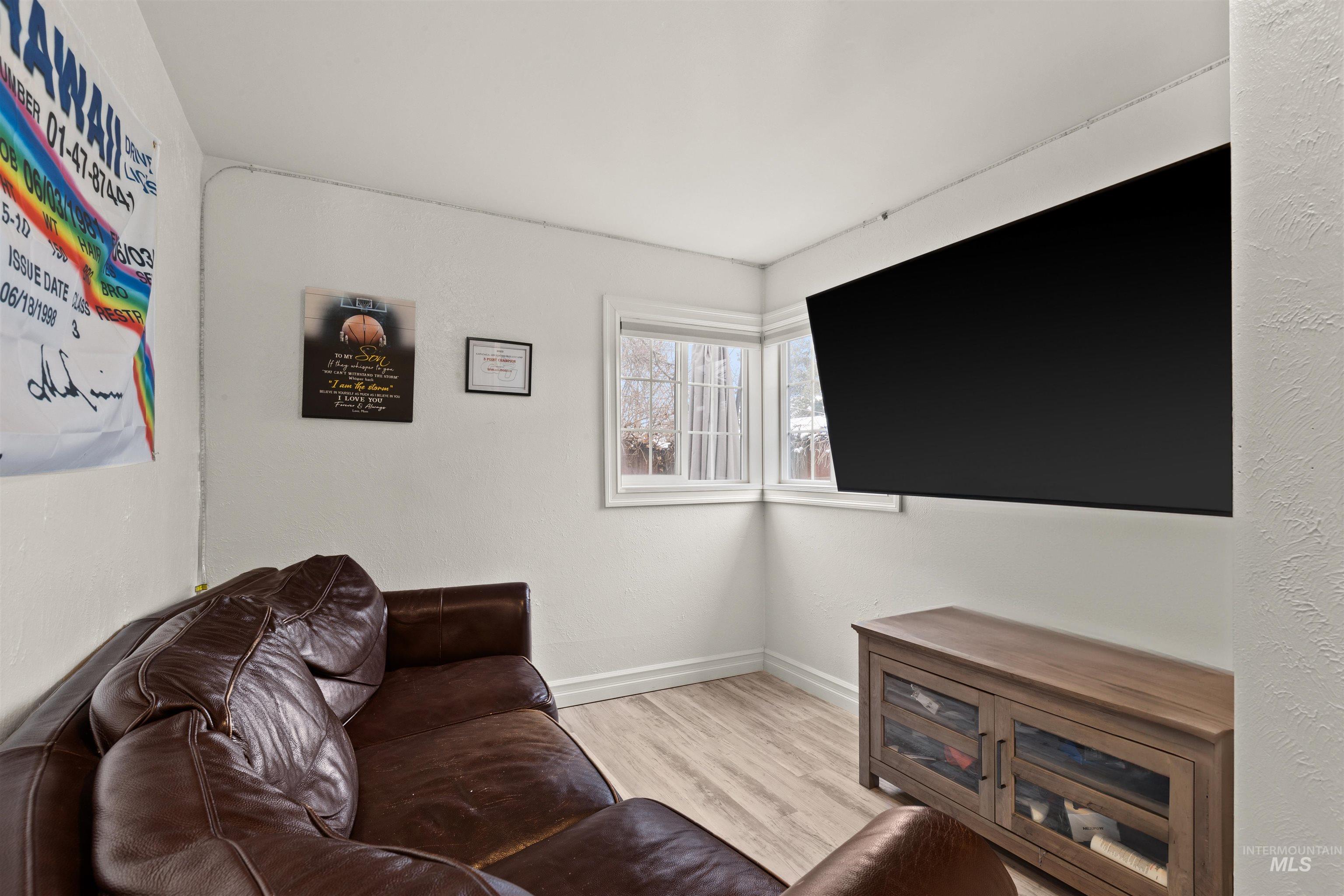 326 5th Avenue, Lewiston, Idaho 83501, 4 Bedrooms, 2.5 Bathrooms, Residential For Sale, Price $484,000,MLS 98960926