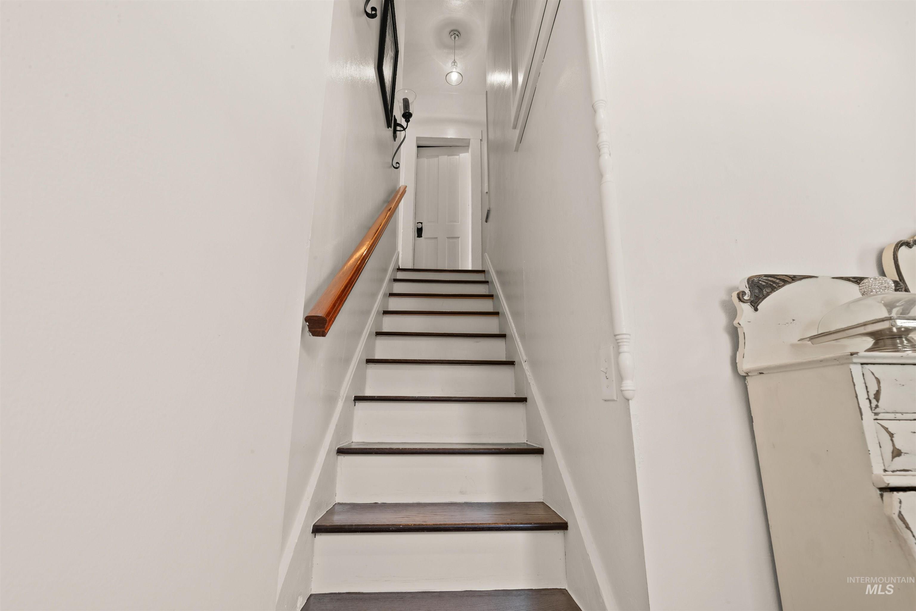 326 5th Avenue, Lewiston, Idaho 83501, 4 Bedrooms, 2.5 Bathrooms, Residential For Sale, Price $484,000,MLS 98960926