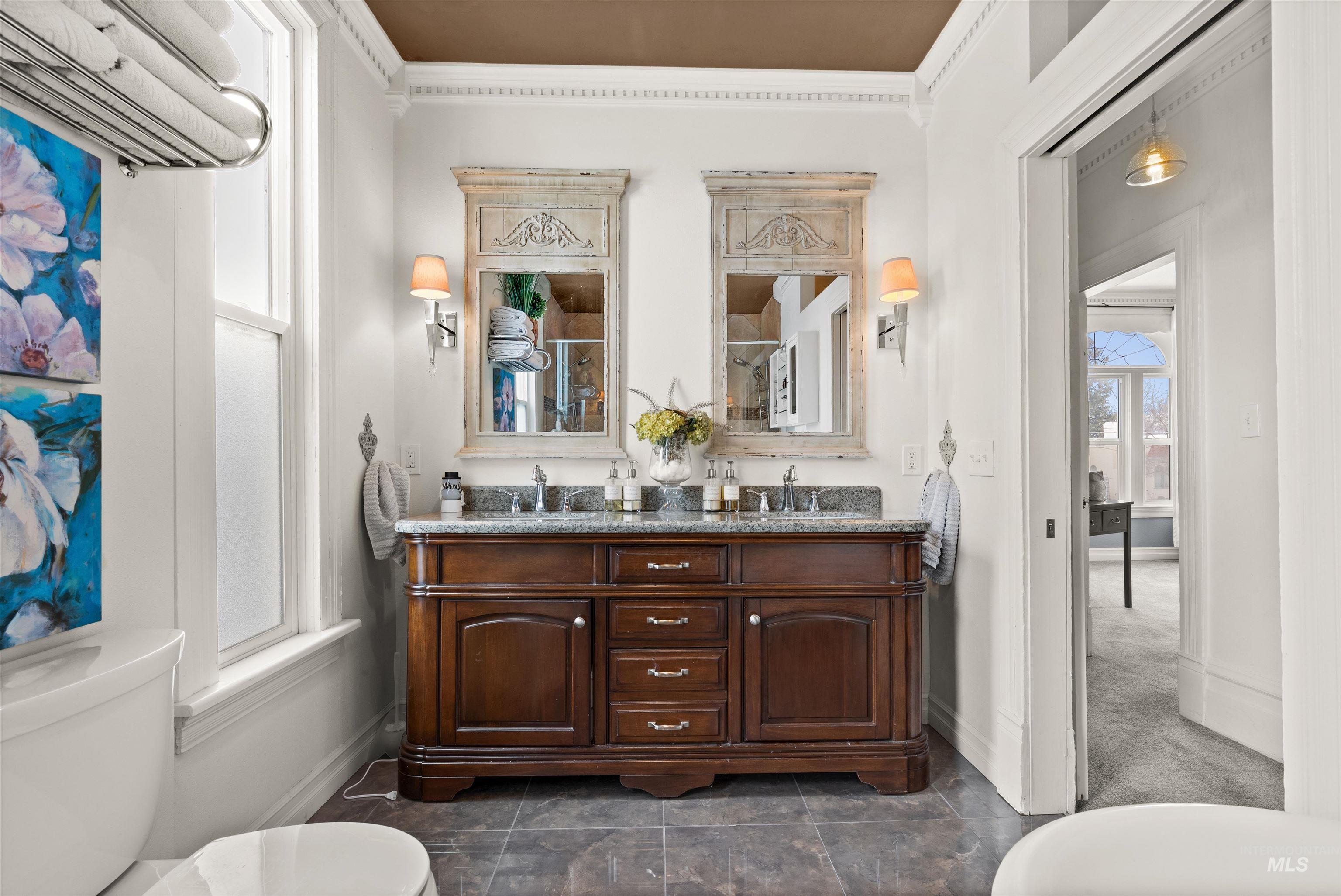 326 5th Avenue, Lewiston, Idaho 83501, 4 Bedrooms, 2.5 Bathrooms, Residential For Sale, Price $484,000,MLS 98960926