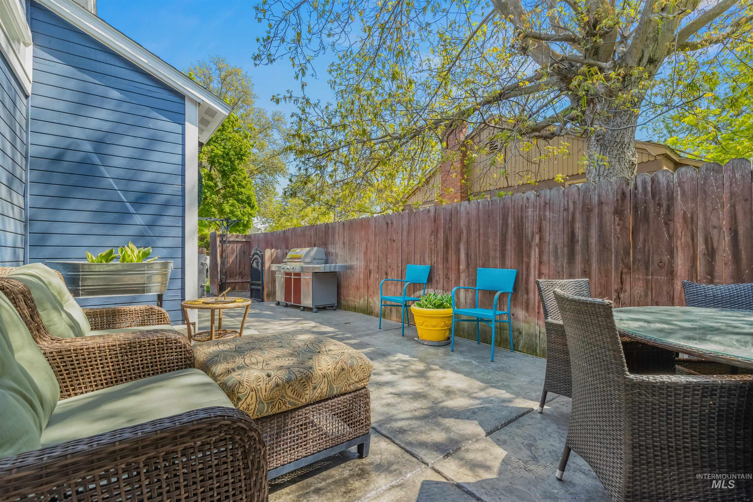 326 5th Avenue, Lewiston, Idaho 83501, 4 Bedrooms, 2.5 Bathrooms, Residential For Sale, Price $484,000,MLS 98960926