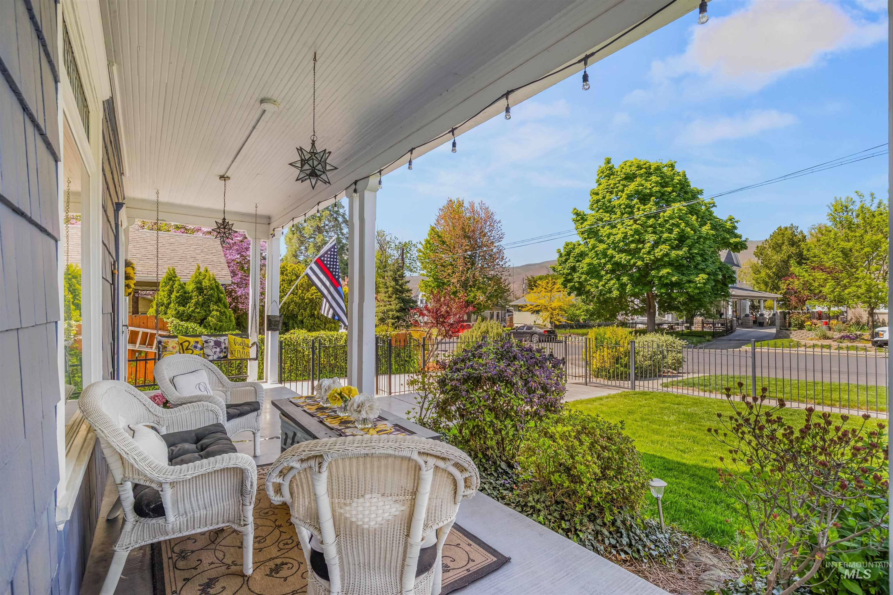 326 5th Avenue, Lewiston, Idaho 83501, 4 Bedrooms, 2.5 Bathrooms, Residential For Sale, Price $484,000,MLS 98960926