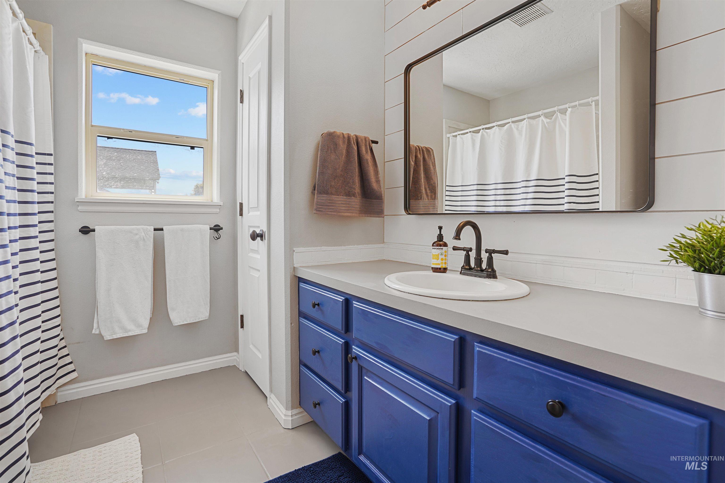 78 Pelican Drive, Rupert, Idaho 83350, 5 Bedrooms, 3 Bathrooms, Residential For Sale, Price $675,000,MLS 98960936