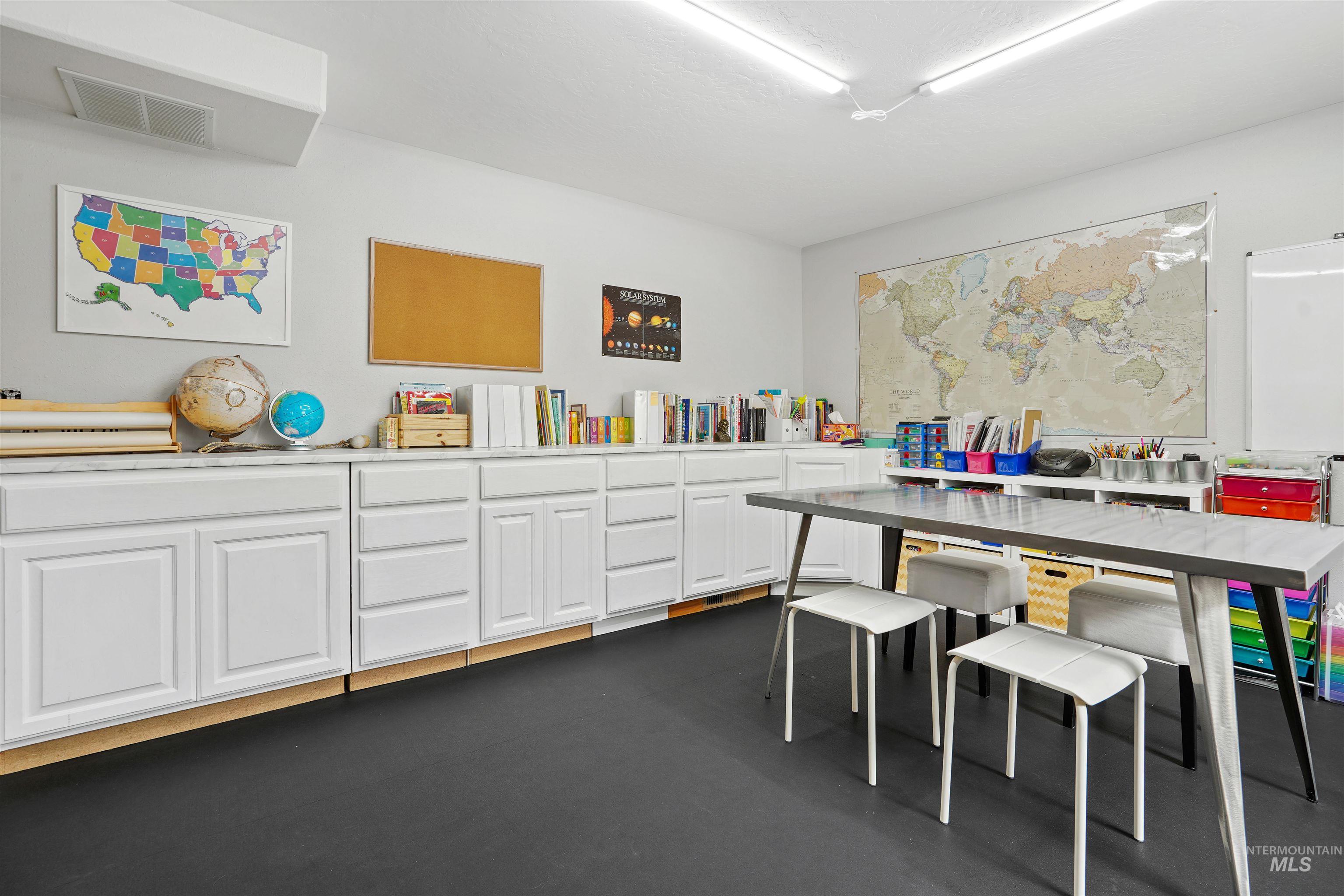 78 Pelican Drive, Rupert, Idaho 83350, 5 Bedrooms, 3 Bathrooms, Residential For Sale, Price $675,000,MLS 98960936