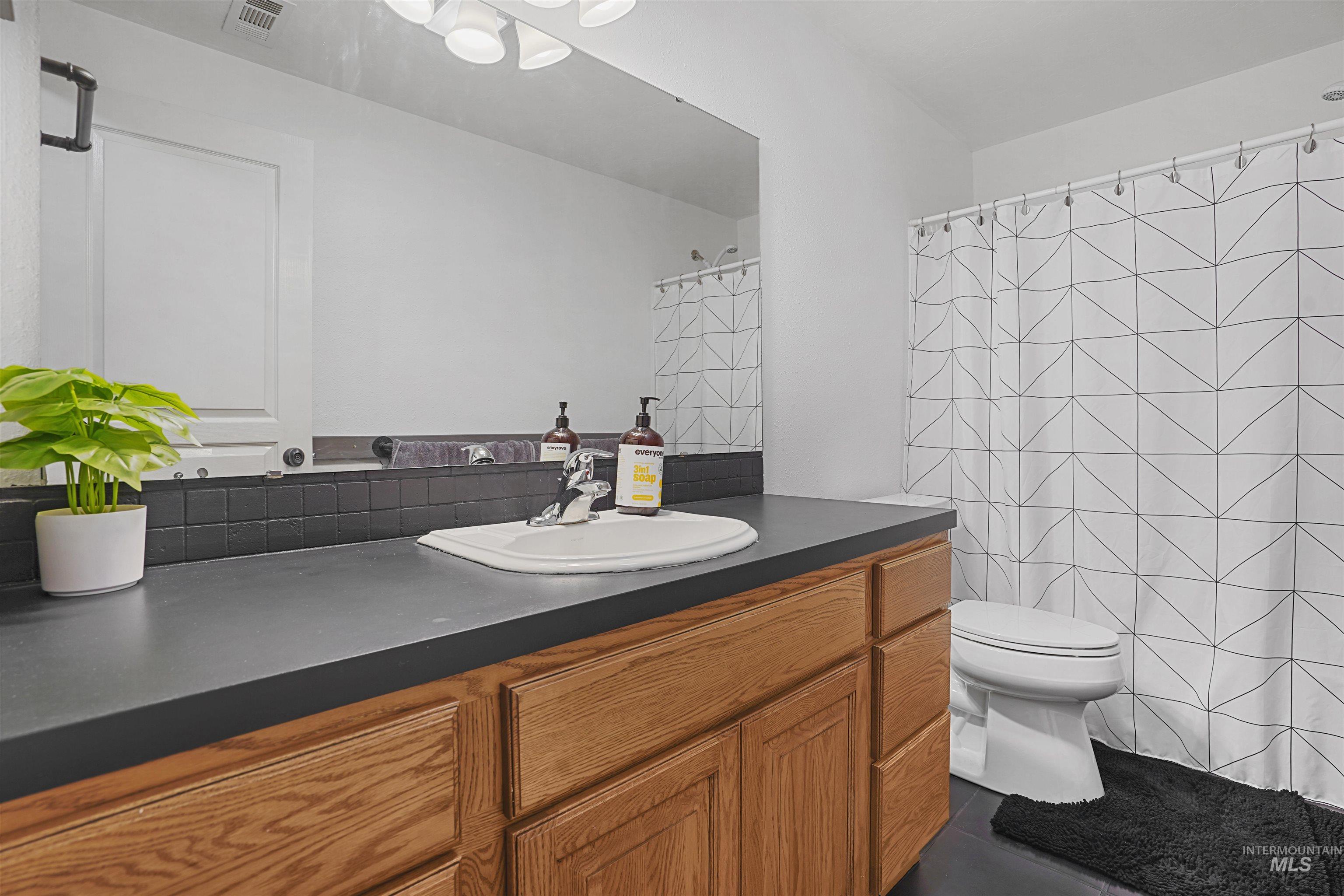 78 Pelican Drive, Rupert, Idaho 83350, 5 Bedrooms, 3 Bathrooms, Residential For Sale, Price $675,000,MLS 98960936