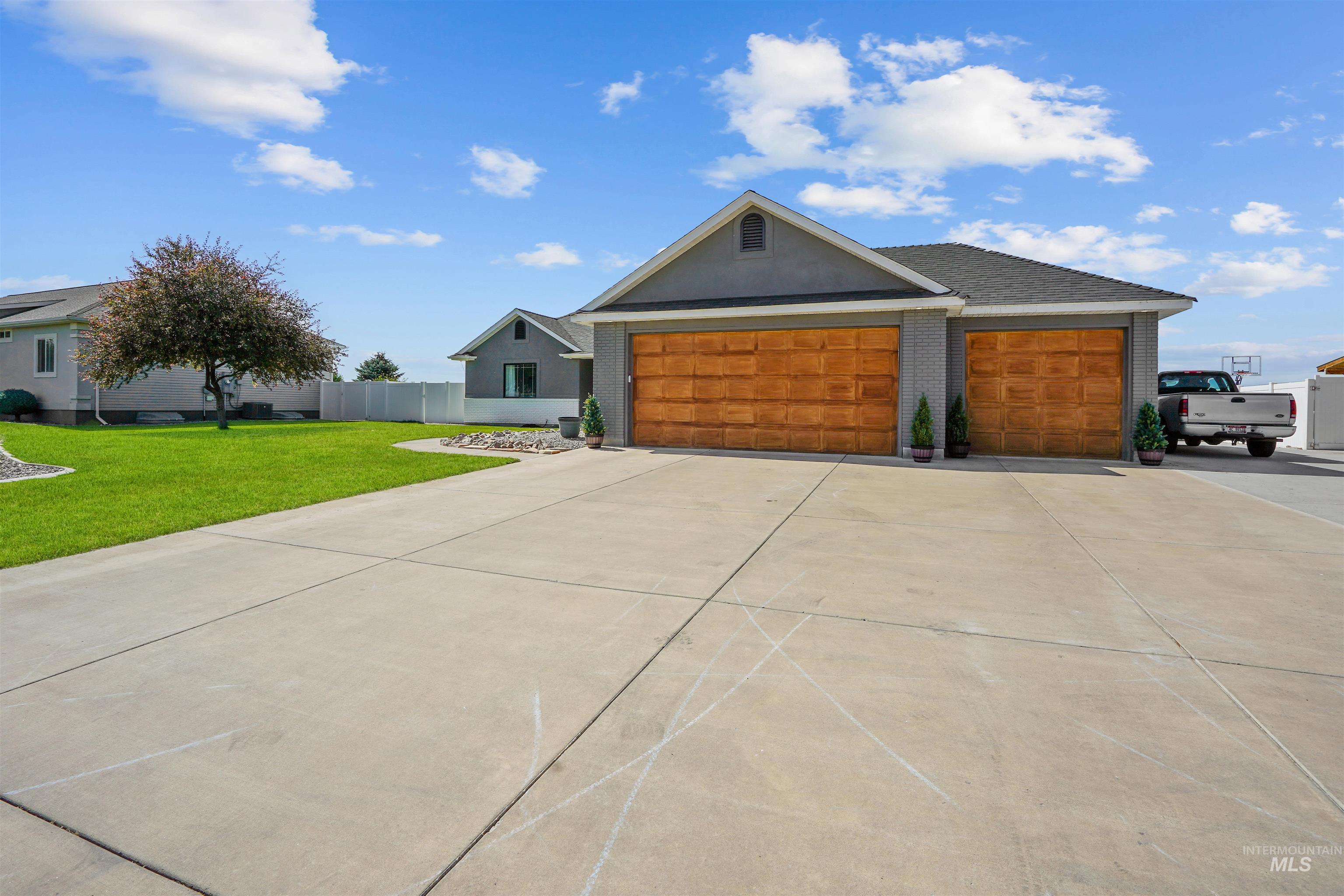 78 Pelican Drive, Rupert, Idaho 83350, 5 Bedrooms, 3 Bathrooms, Residential For Sale, Price $675,000,MLS 98960936