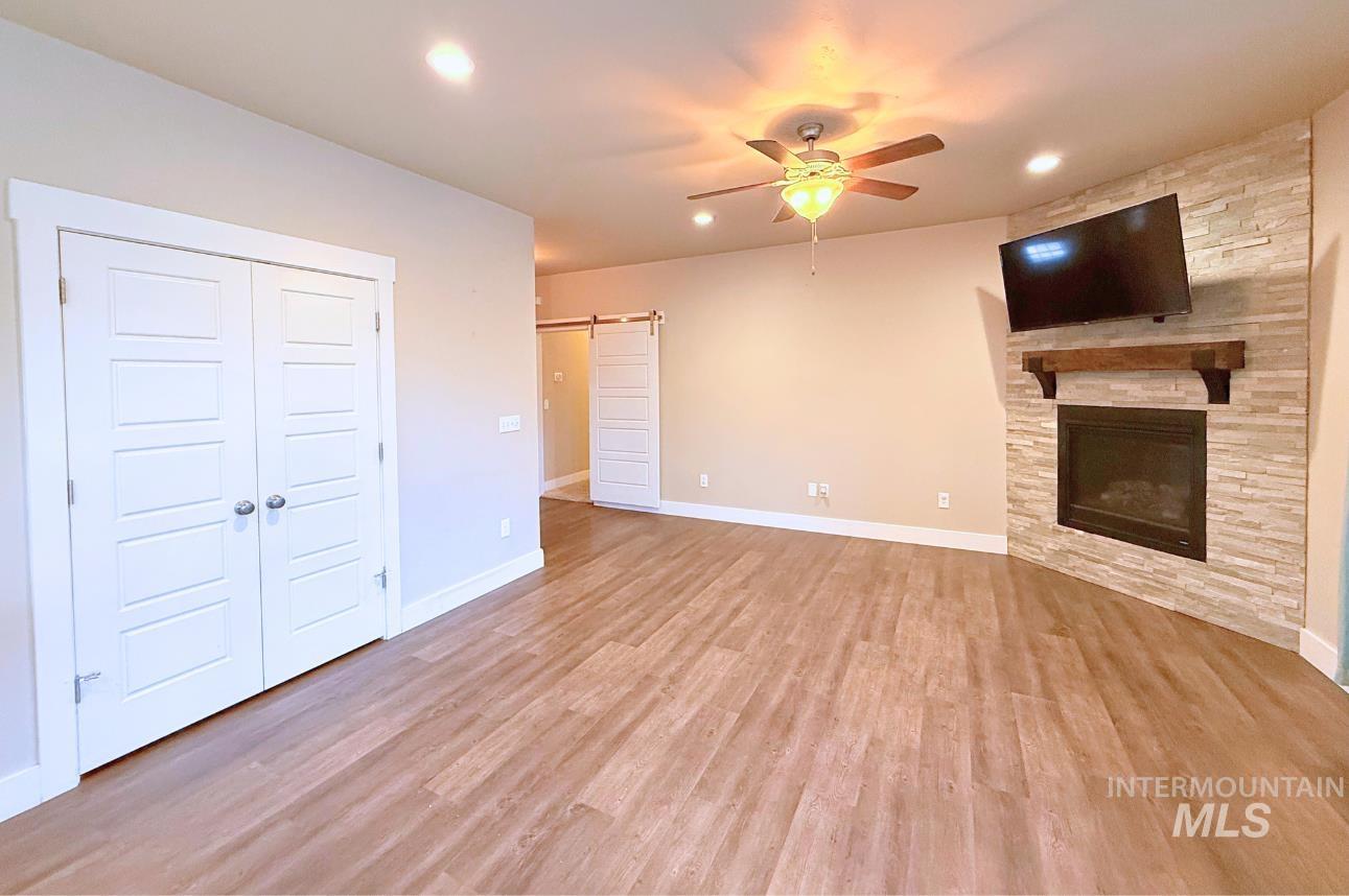 905 Birchton Loop, Twin Falls, Idaho 83301, 3 Bedrooms, 2.5 Bathrooms, Residential For Sale, Price $445,000,MLS 98960944