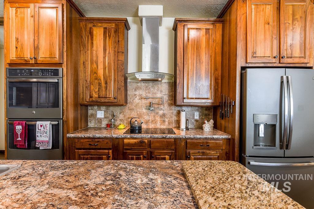 414 S Garfield, Genesee, Idaho 83832, 3 Bedrooms, 2 Bathrooms, Residential For Sale, Price $564,000,MLS 98960964