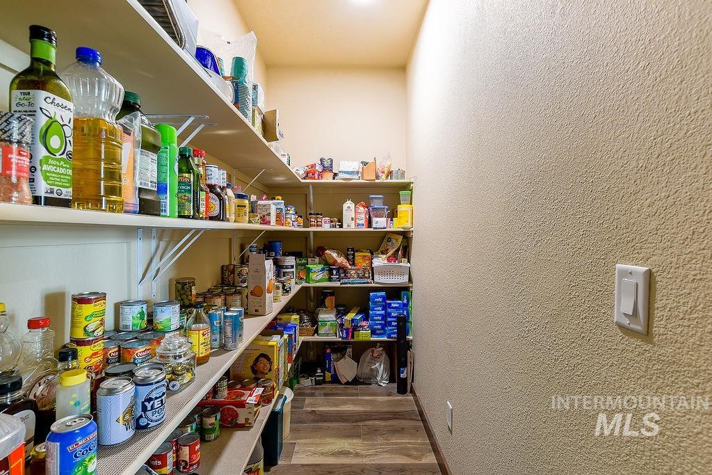 414 S Garfield, Genesee, Idaho 83832, 3 Bedrooms, 2 Bathrooms, Residential For Sale, Price $564,000,MLS 98960964