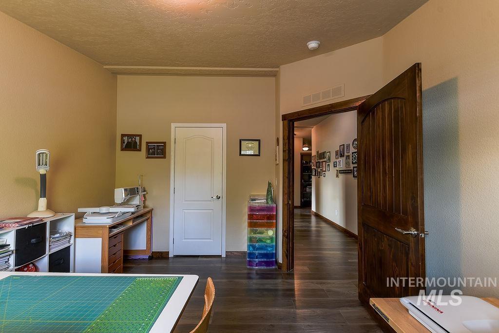 414 S Garfield, Genesee, Idaho 83832, 3 Bedrooms, 2 Bathrooms, Residential For Sale, Price $564,000,MLS 98960964