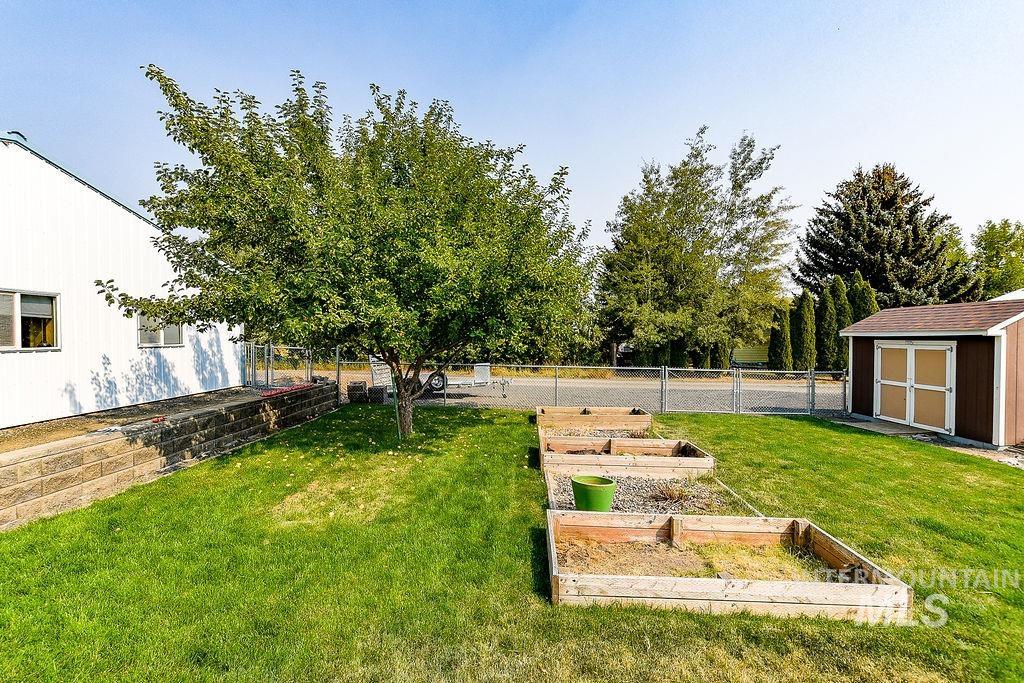 414 S Garfield, Genesee, Idaho 83832, 3 Bedrooms, 2 Bathrooms, Residential For Sale, Price $564,000,MLS 98960964