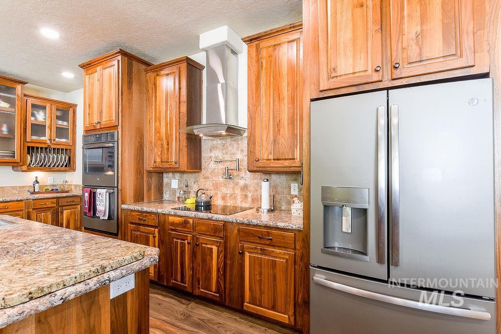 414 S Garfield, Genesee, Idaho 83832, 3 Bedrooms, 2 Bathrooms, Residential For Sale, Price $564,000,MLS 98960964