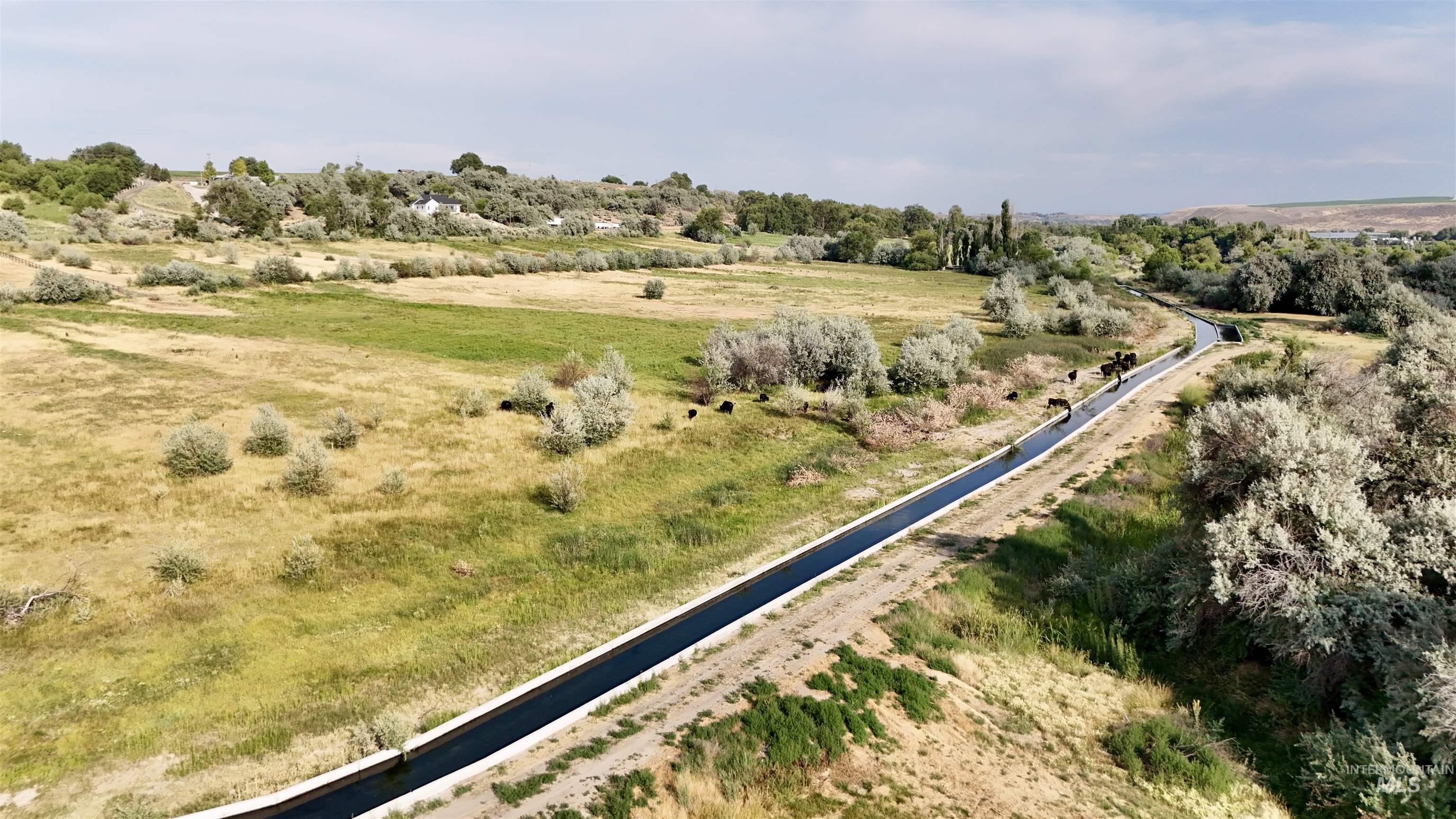 2925 S 1050 E, Hagerman, Idaho 83332, Land For Sale, Price $1,363,200,MLS 98960989