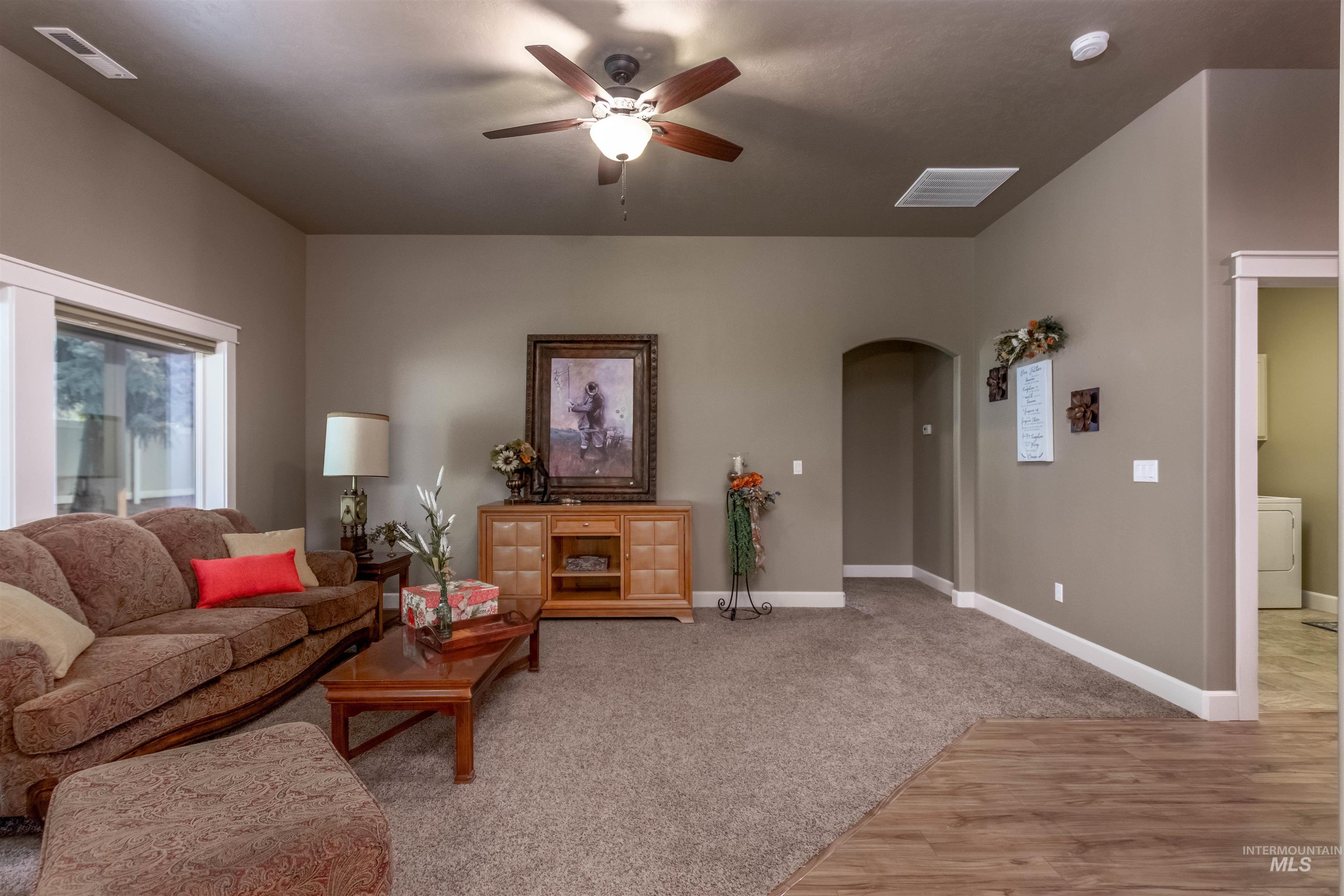 16442 N Putting Ct., Nampa, Idaho 83687, 3 Bedrooms, 2 Bathrooms, Residential For Sale, Price $408,000,MLS 98960999