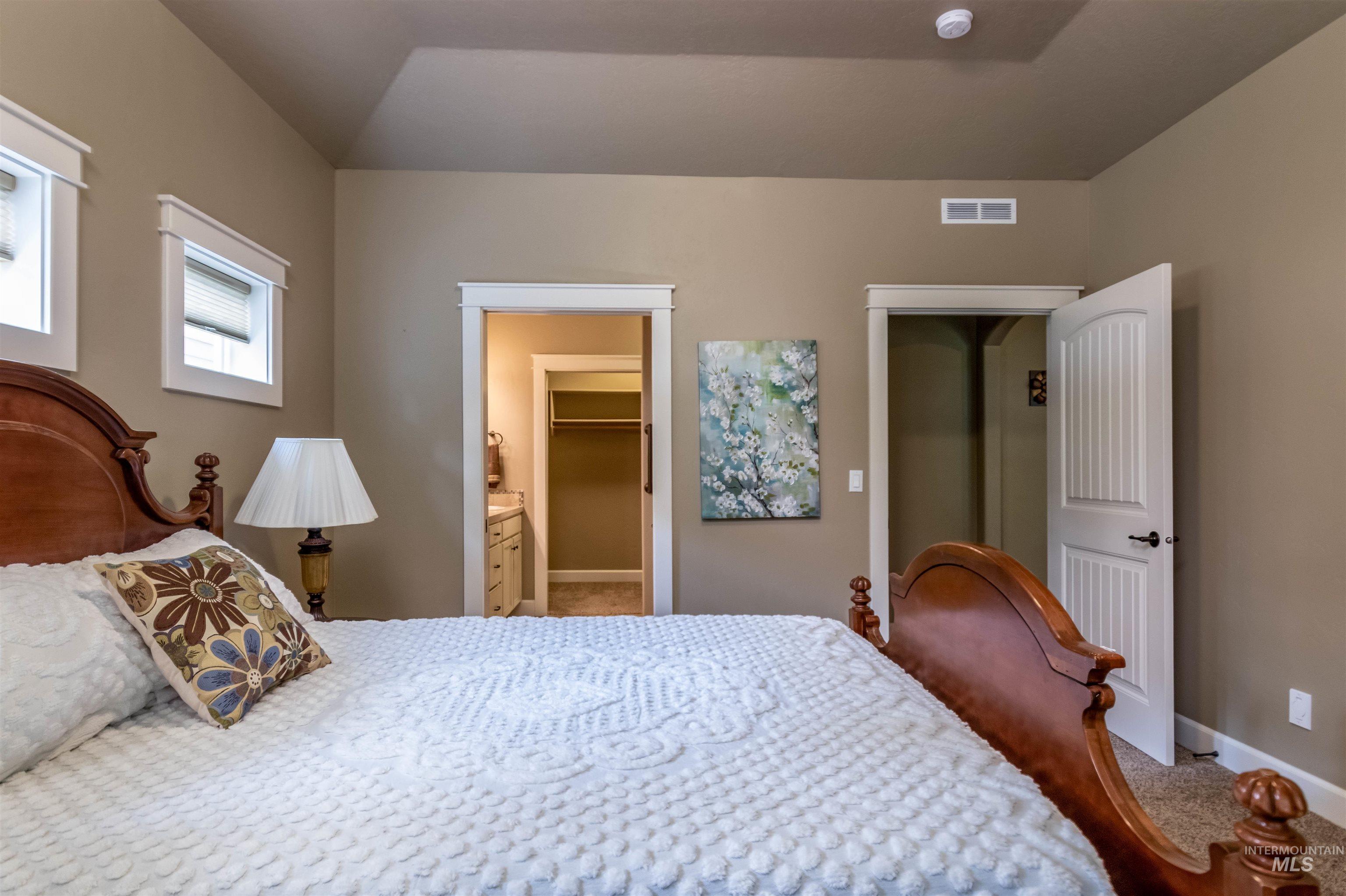 16442 N Putting Ct., Nampa, Idaho 83687, 3 Bedrooms, 2 Bathrooms, Residential For Sale, Price $408,000,MLS 98960999