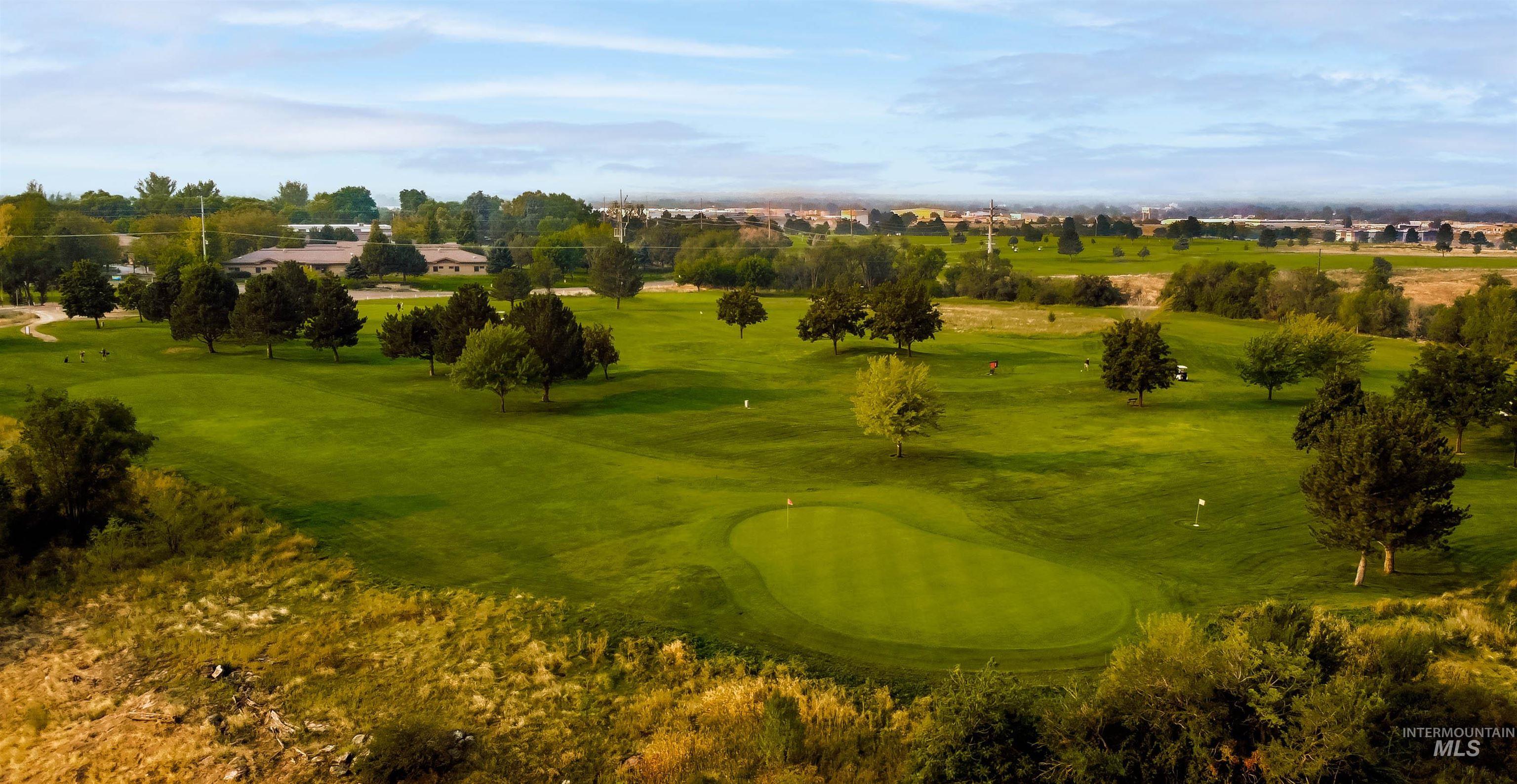 16442 N Putting Ct., Nampa, Idaho 83687, 3 Bedrooms, 2 Bathrooms, Residential For Sale, Price $408,000,MLS 98960999