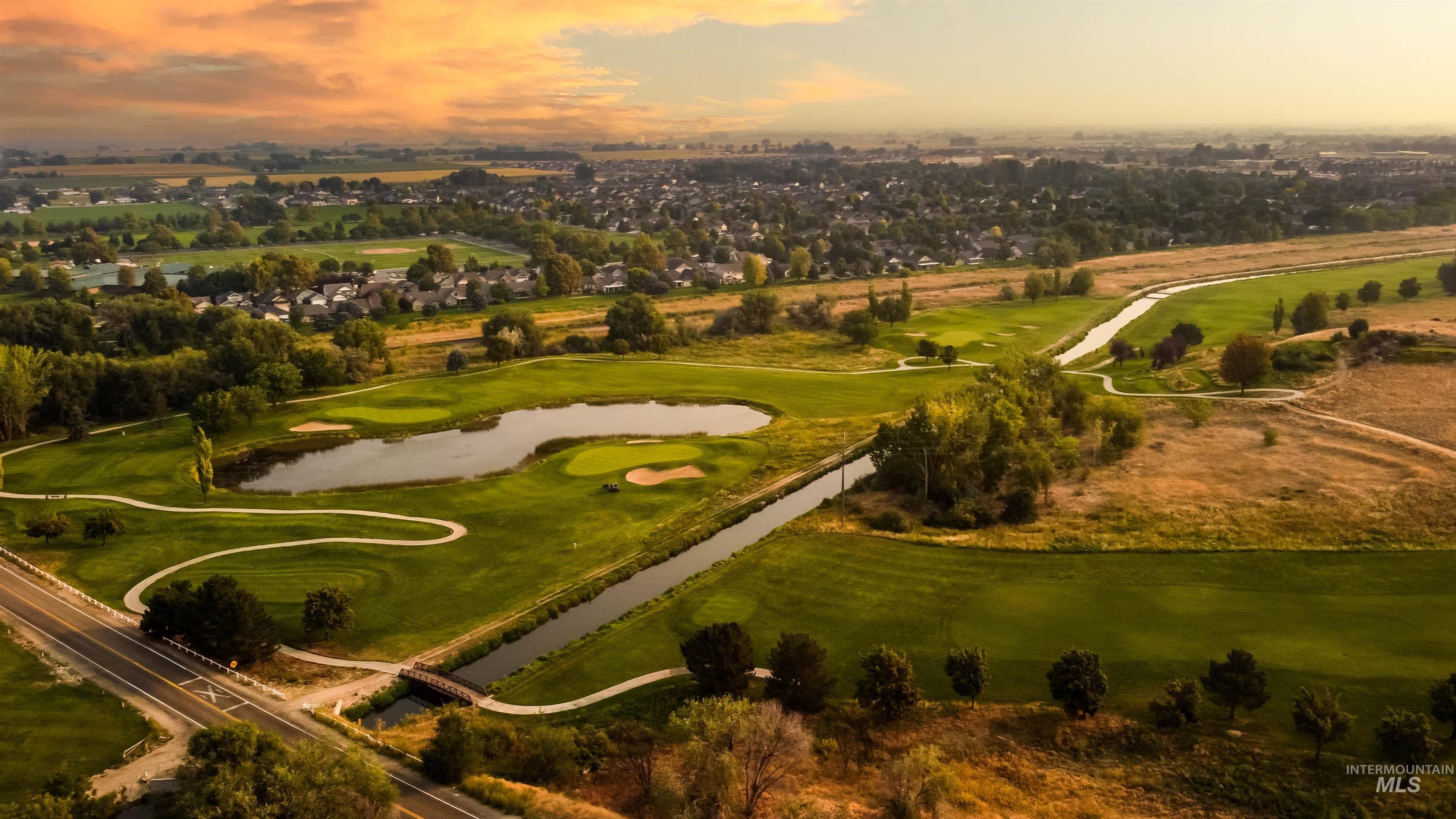 16442 N Putting Ct., Nampa, Idaho 83687, 3 Bedrooms, 2 Bathrooms, Residential For Sale, Price $408,000,MLS 98960999