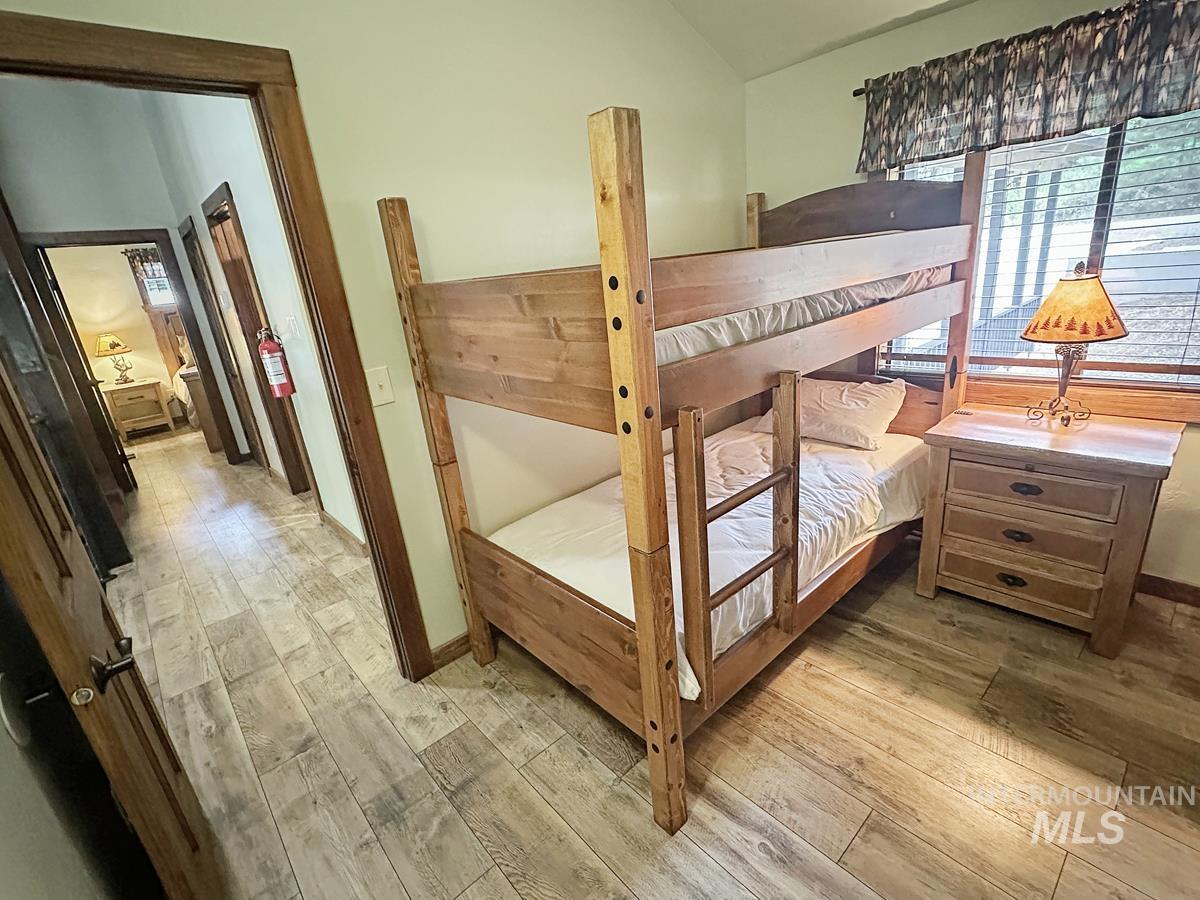 109 Par Drive, Cascade, Idaho 83611, 3 Bedrooms, 2 Bathrooms, Residential For Sale, Price $714,000,MLS 98961004