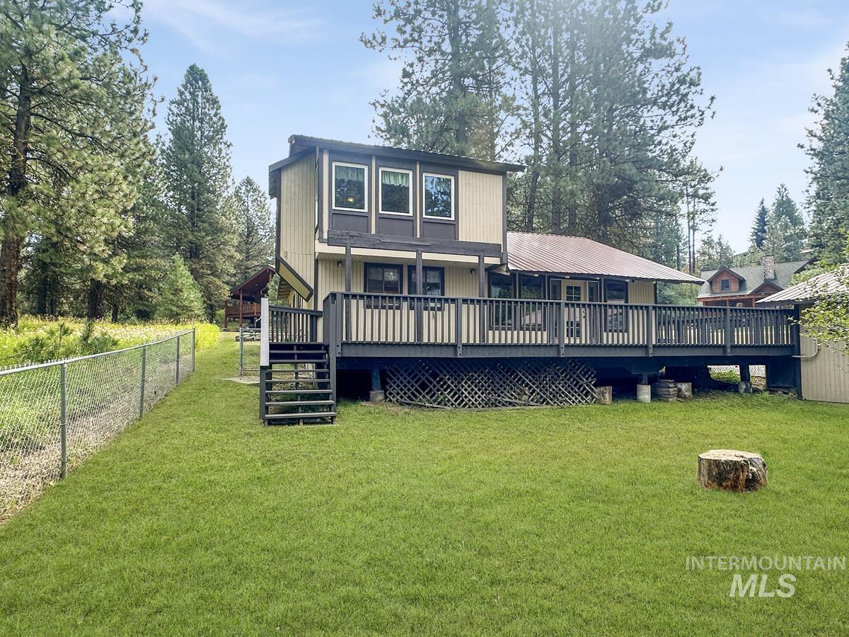 109 Par Drive, Cascade, Idaho 83611, 3 Bedrooms, 2 Bathrooms, Residential For Sale, Price $714,000,MLS 98961004