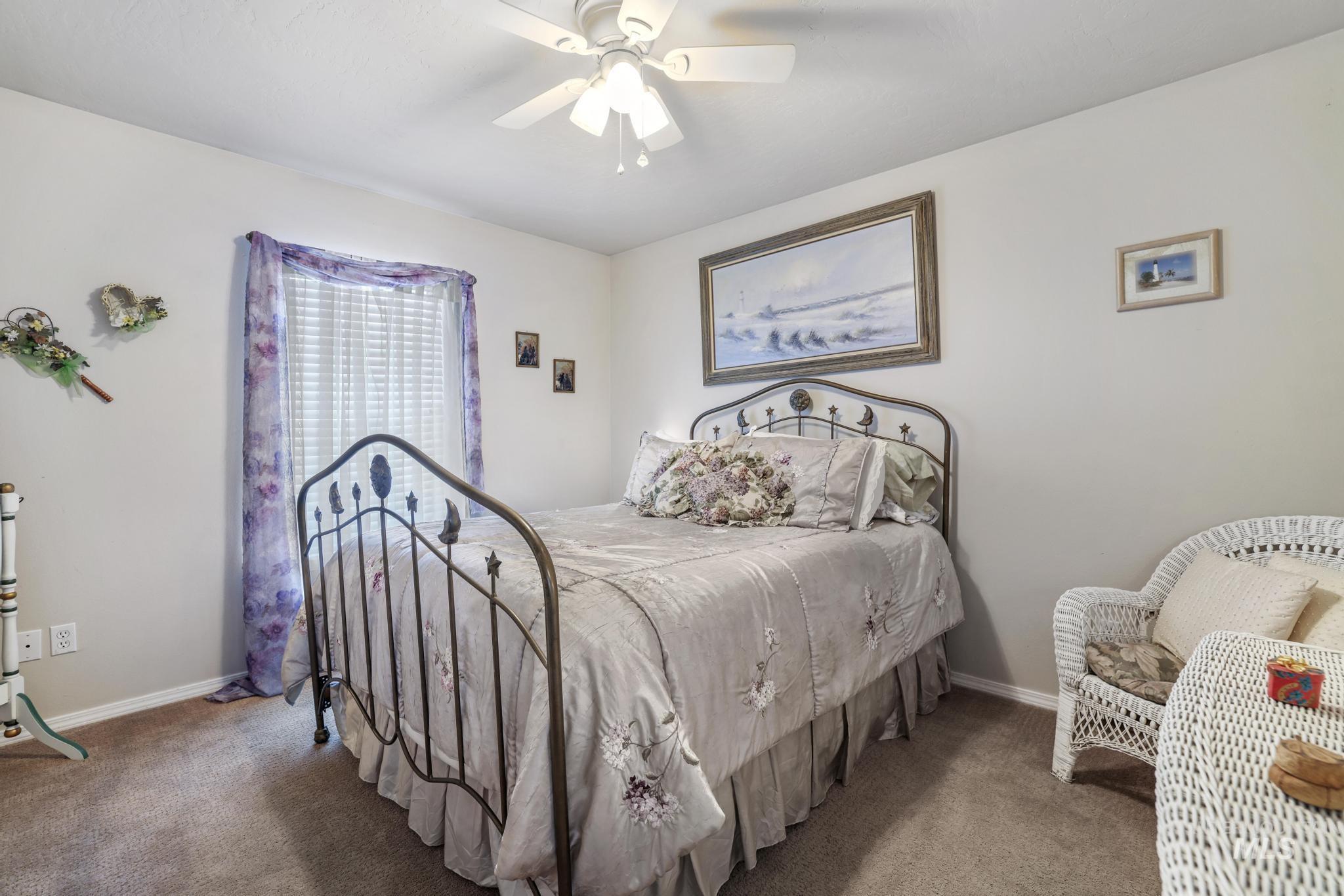 265 Cedar Park Cir, Twin Falls, Idaho 83301, 3 Bedrooms, 2 Bathrooms, Residential For Sale, Price $388,000,MLS 98961006