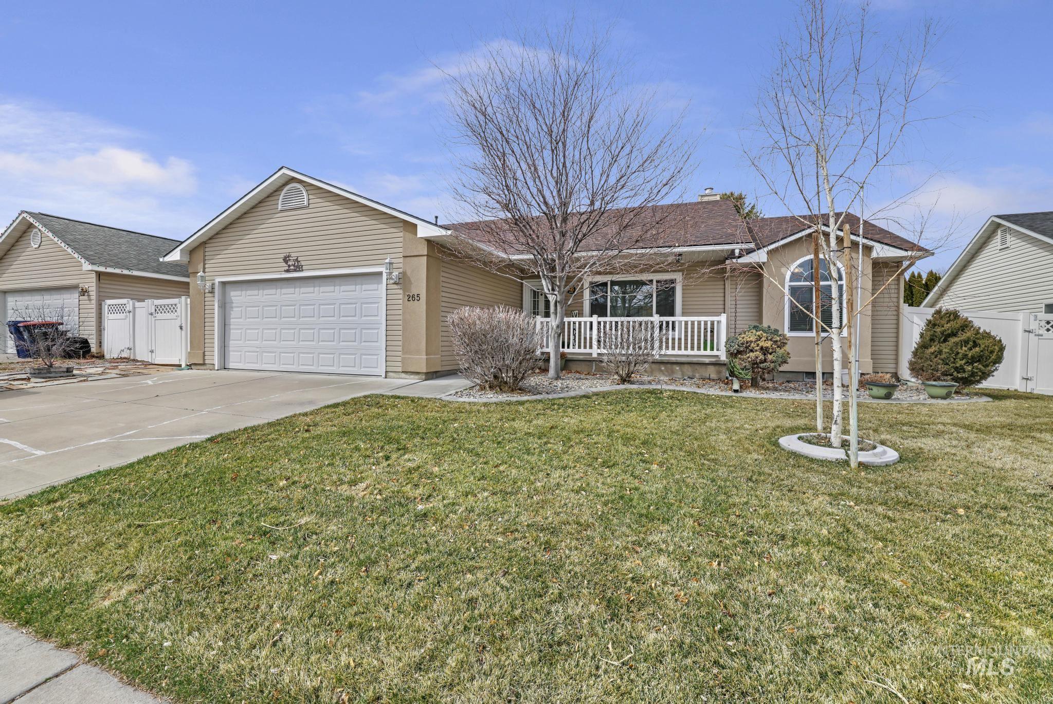 265 Cedar Park Cir, Twin Falls, Idaho 83301, 3 Bedrooms, 2 Bathrooms, Residential For Sale, Price $388,000,MLS 98961006