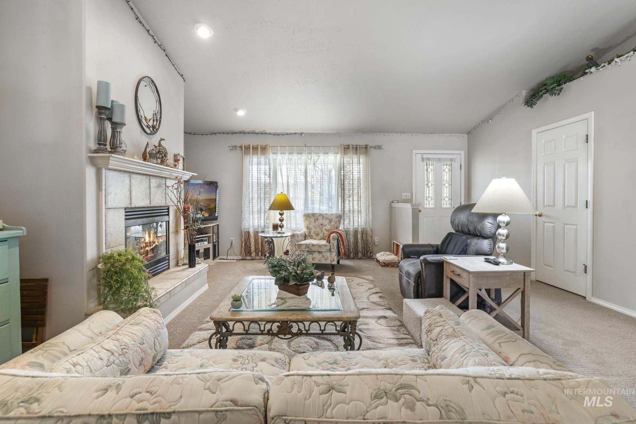 265 Cedar Park Cir, Twin Falls, Idaho 83301, 3 Bedrooms, 2 Bathrooms, Residential For Sale, Price $388,000,MLS 98961006