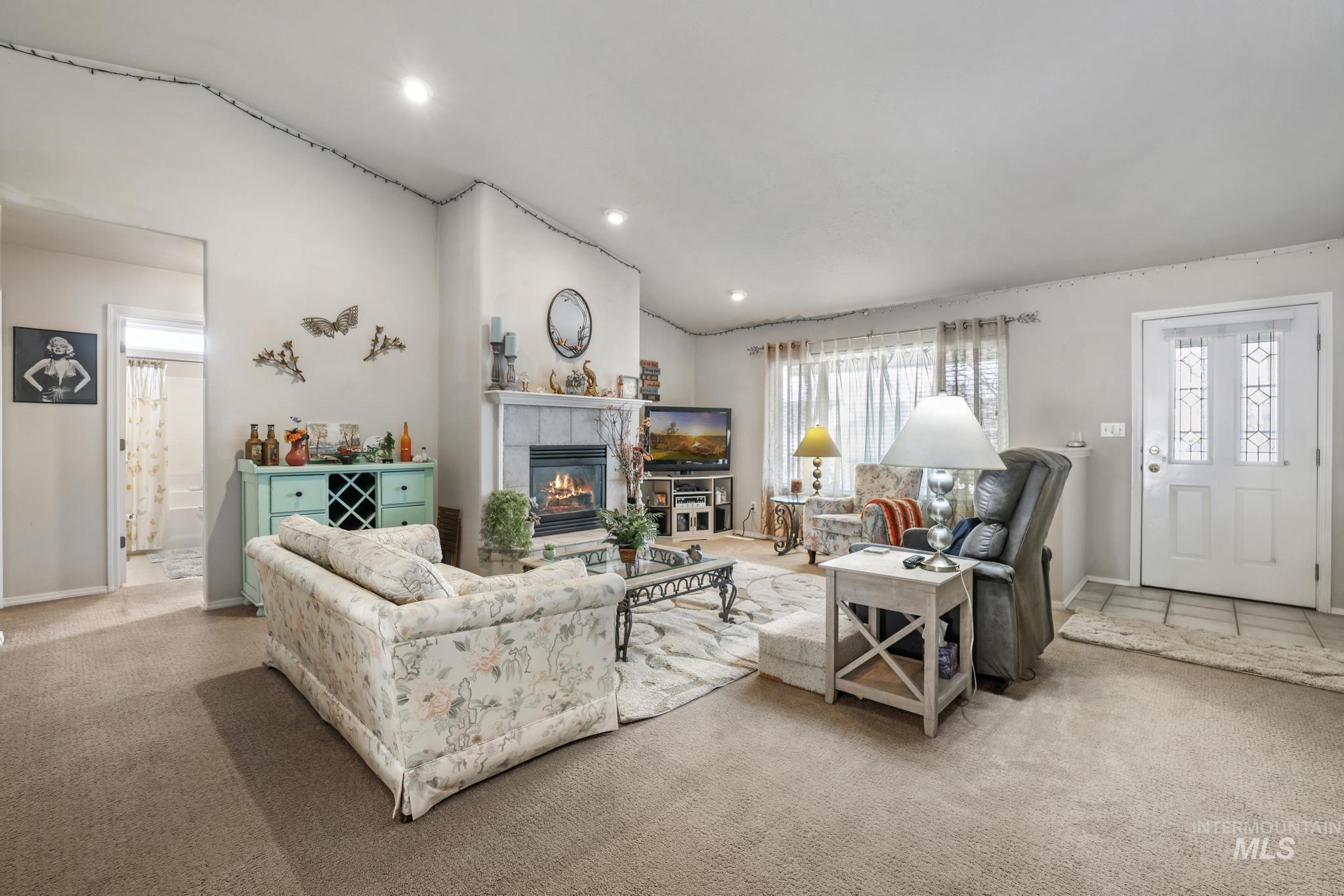 265 Cedar Park Cir, Twin Falls, Idaho 83301, 3 Bedrooms, 2 Bathrooms, Residential For Sale, Price $388,000,MLS 98961006